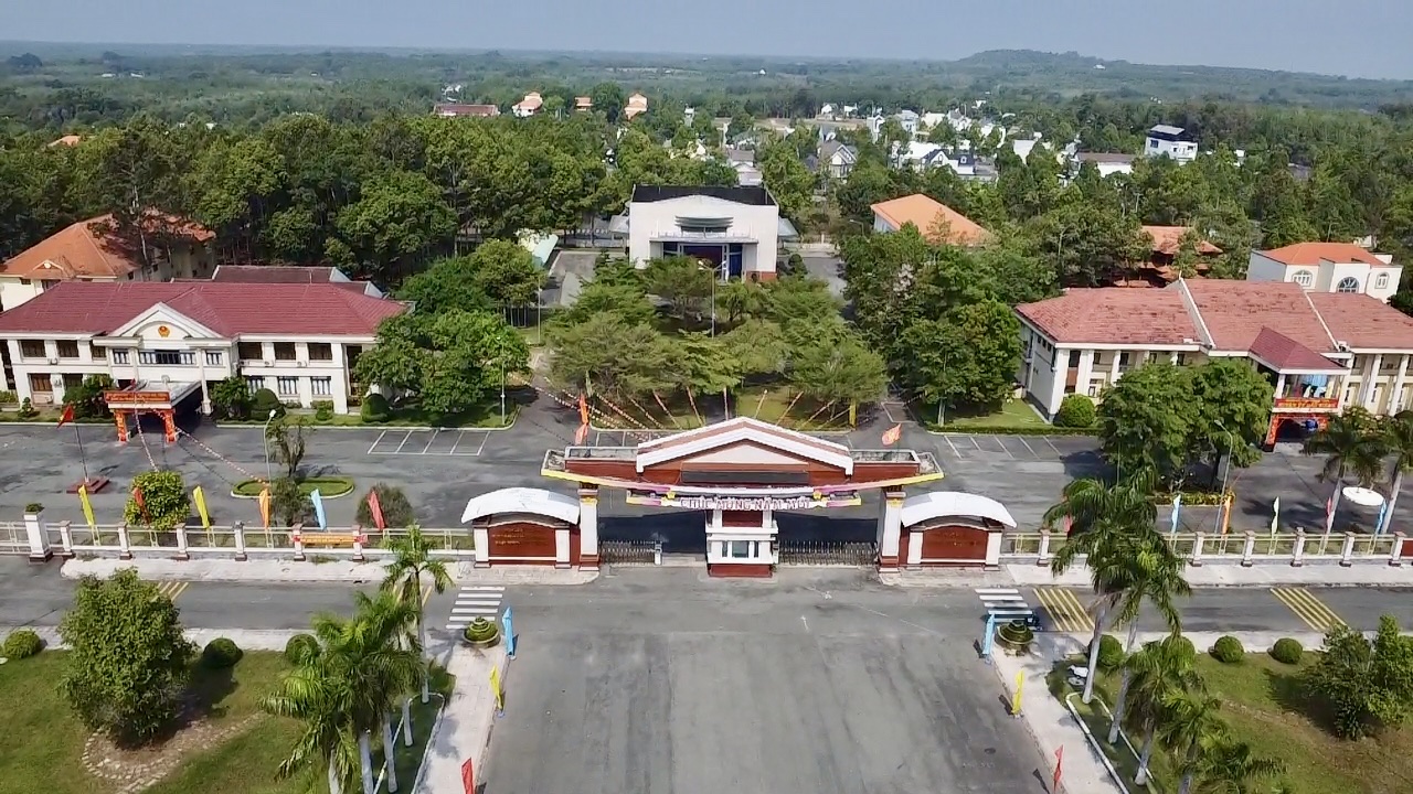 Các huyện, thành phố trực thuộc Bình Dương: H.Dầu Tiếng vùng cao su trù phú. - Ảnh 1.