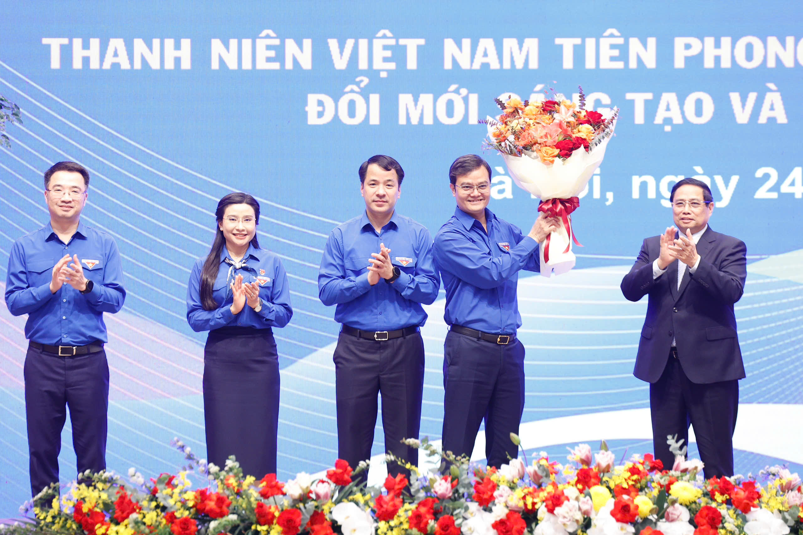 Thanh niên Việt Nam mạnh dạn đưa ra sáng kiến phát triển khoa học công nghệ - Ảnh 2. Thanh niên Việt Nam mạnh dạn đưa ra sáng kiến phát triển khoa học công nghệ - Ảnh 2.