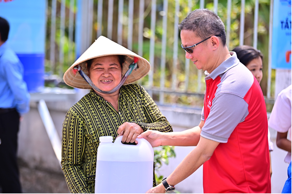 Keppel tiếp sức tới người dân Hậu Giang, Sóc Trăng đem nước sạch cho vùng nhiễm mặn- Ảnh 2. Keppel tiếp sức tới người dân Hậu Giang, Sóc Trăng đem nước sạch cho vùng nhiễm mặn- Ảnh 2.