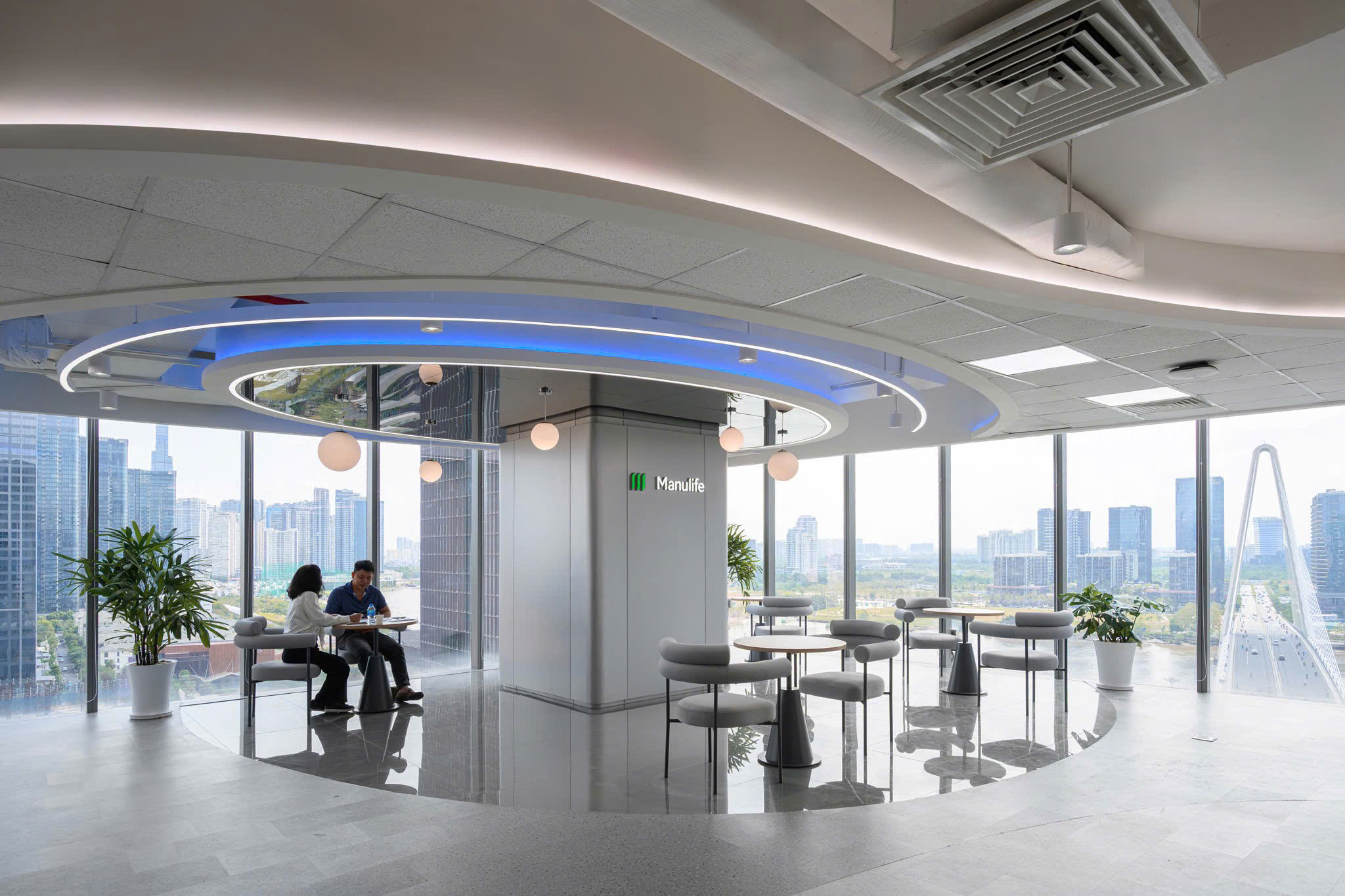 Manulife khai trương văn phòng mới tại 'phố' tài chính quận 1, TP.HCM - Ảnh 6.