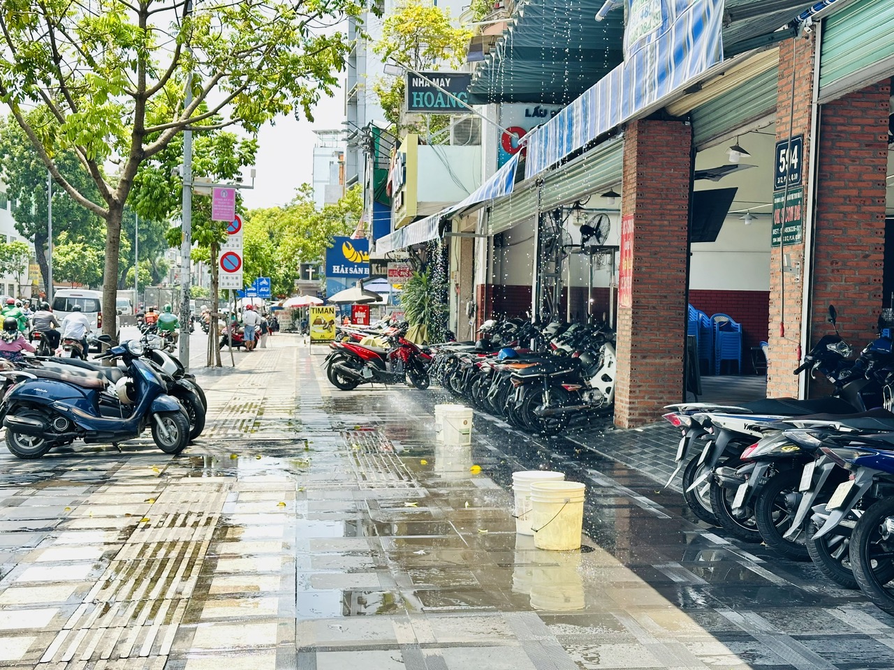 Cảnh báo đợt nắng nóng mới tại Nam bộ- Ảnh 1. Cảnh báo đợt nắng nóng mới tại Nam bộ- Ảnh 1.