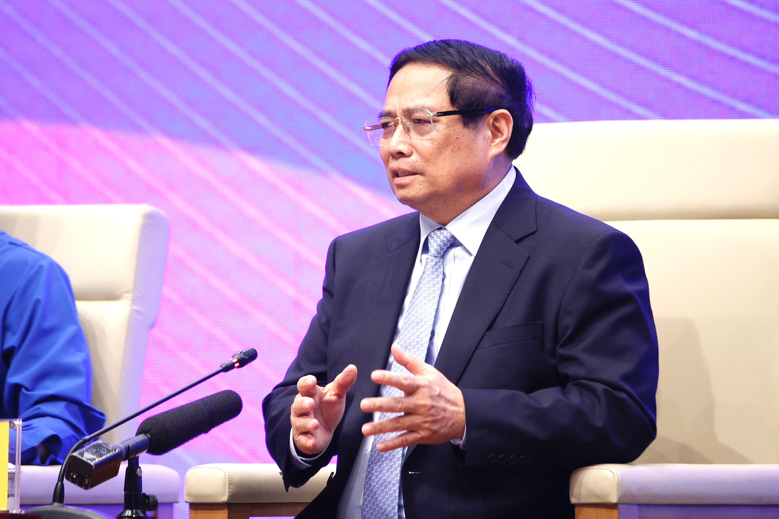 Thanh niên Việt Nam mạnh dạn đưa ra sáng kiến phát triển khoa học công nghệ - Ảnh 7. Thanh niên Việt Nam mạnh dạn đưa ra sáng kiến phát triển khoa học công nghệ - Ảnh 7.
