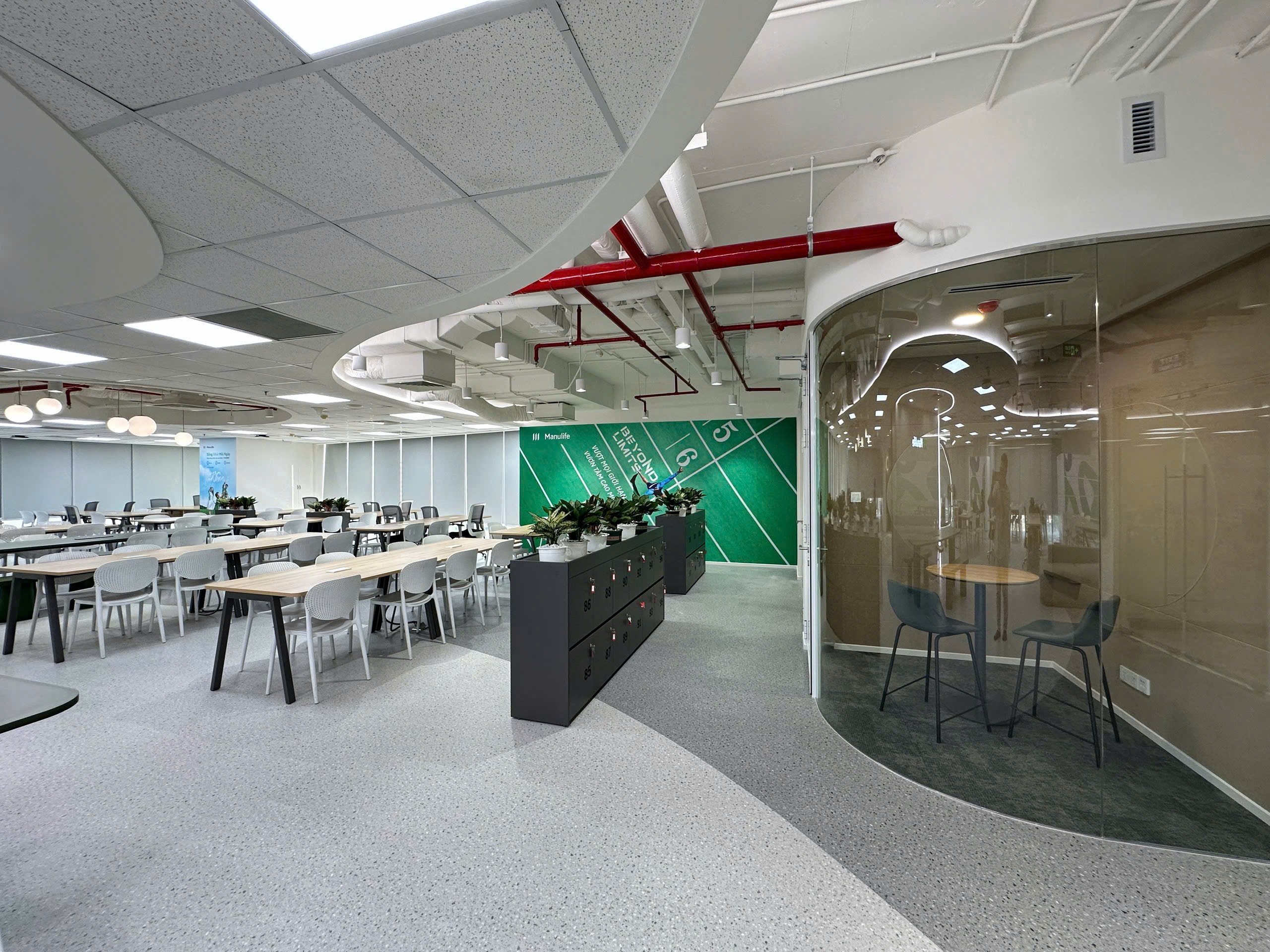 Manulife khai trương văn phòng mới tại 'phố' tài chính quận 1, TP.HCM - Ảnh 9.