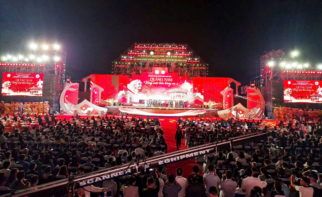 'Quảng Nam trung dũng kiên cường, luôn là biểu tượng sáng ngời của lòng yêu nước' - Ảnh 1.