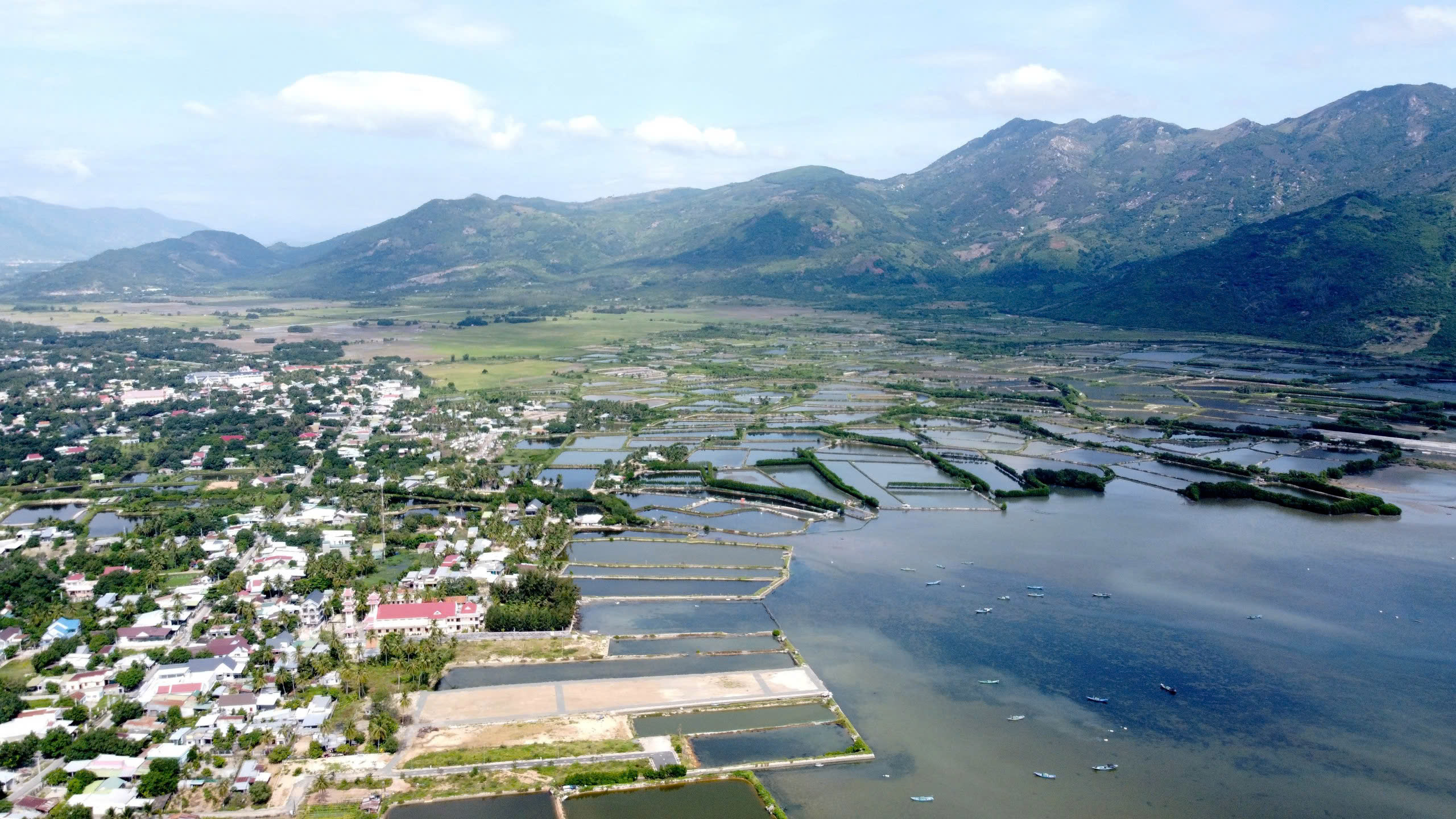 đô thị mới - Ảnh 2. đô thị mới - Ảnh 2.