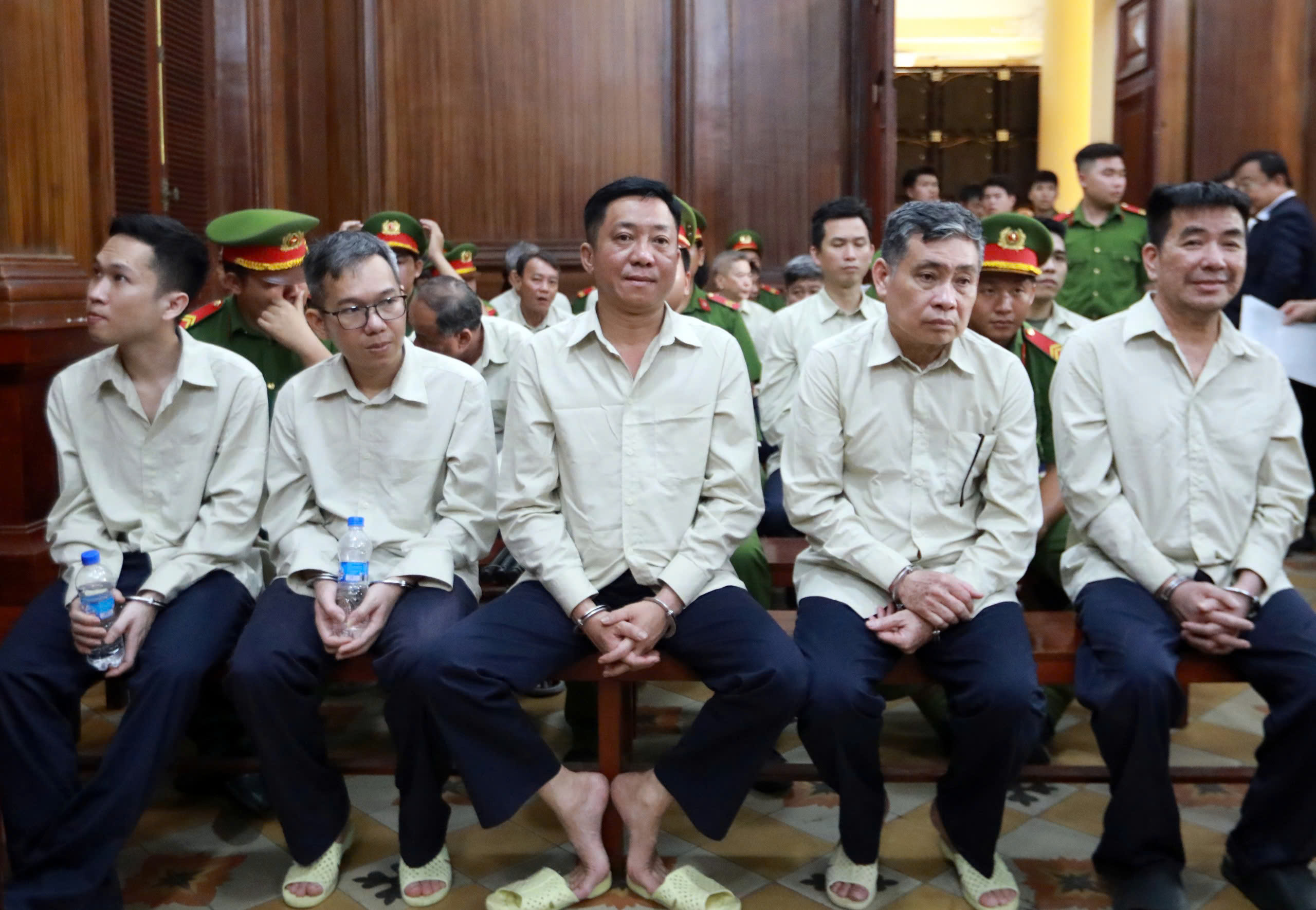 'Đại án cát lậu' tại An Giang: - Ảnh 1.