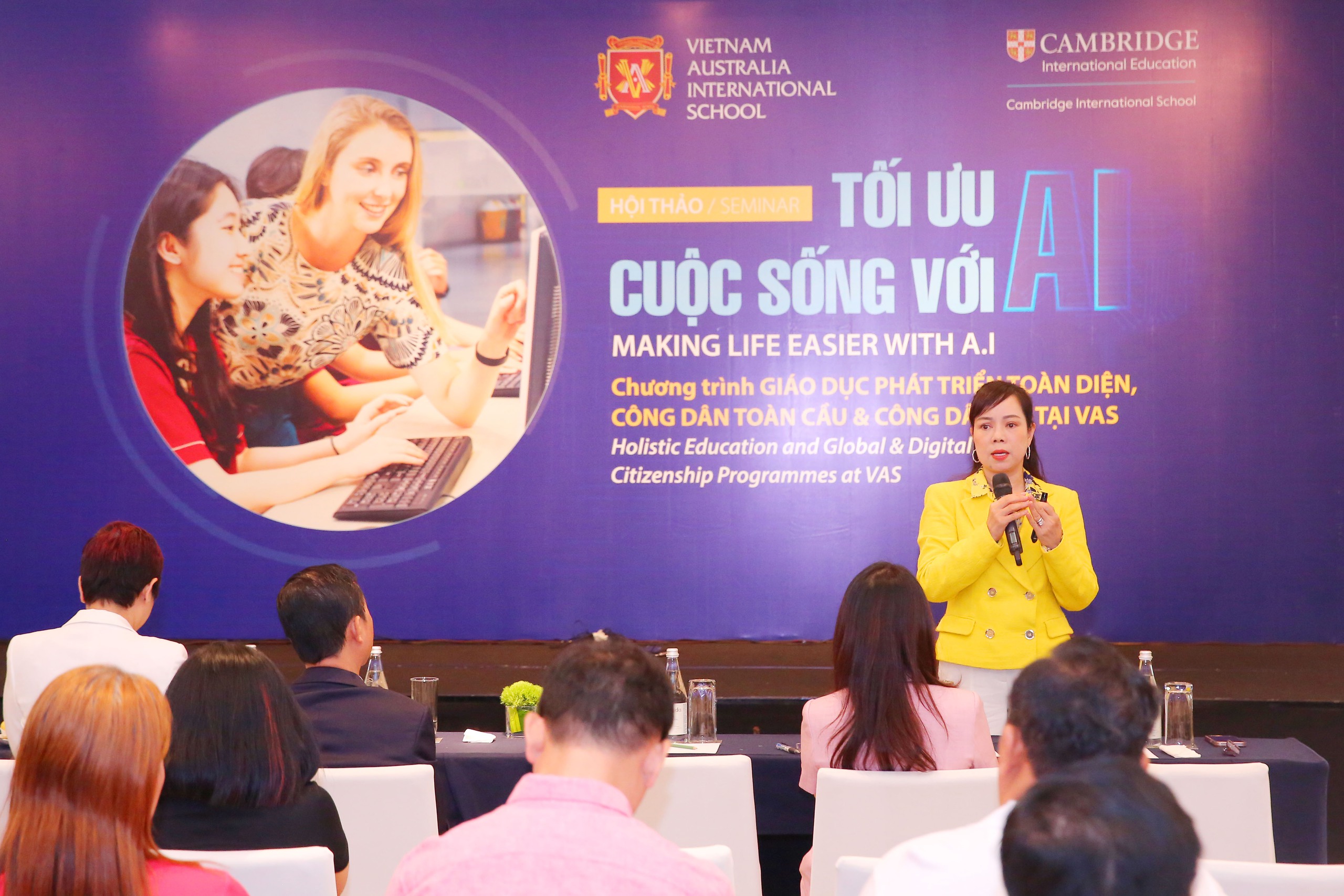VAS tiên phong chuyển đổi số, tích hợp AI vào giảng dạy cho học sinh - Ảnh 1.