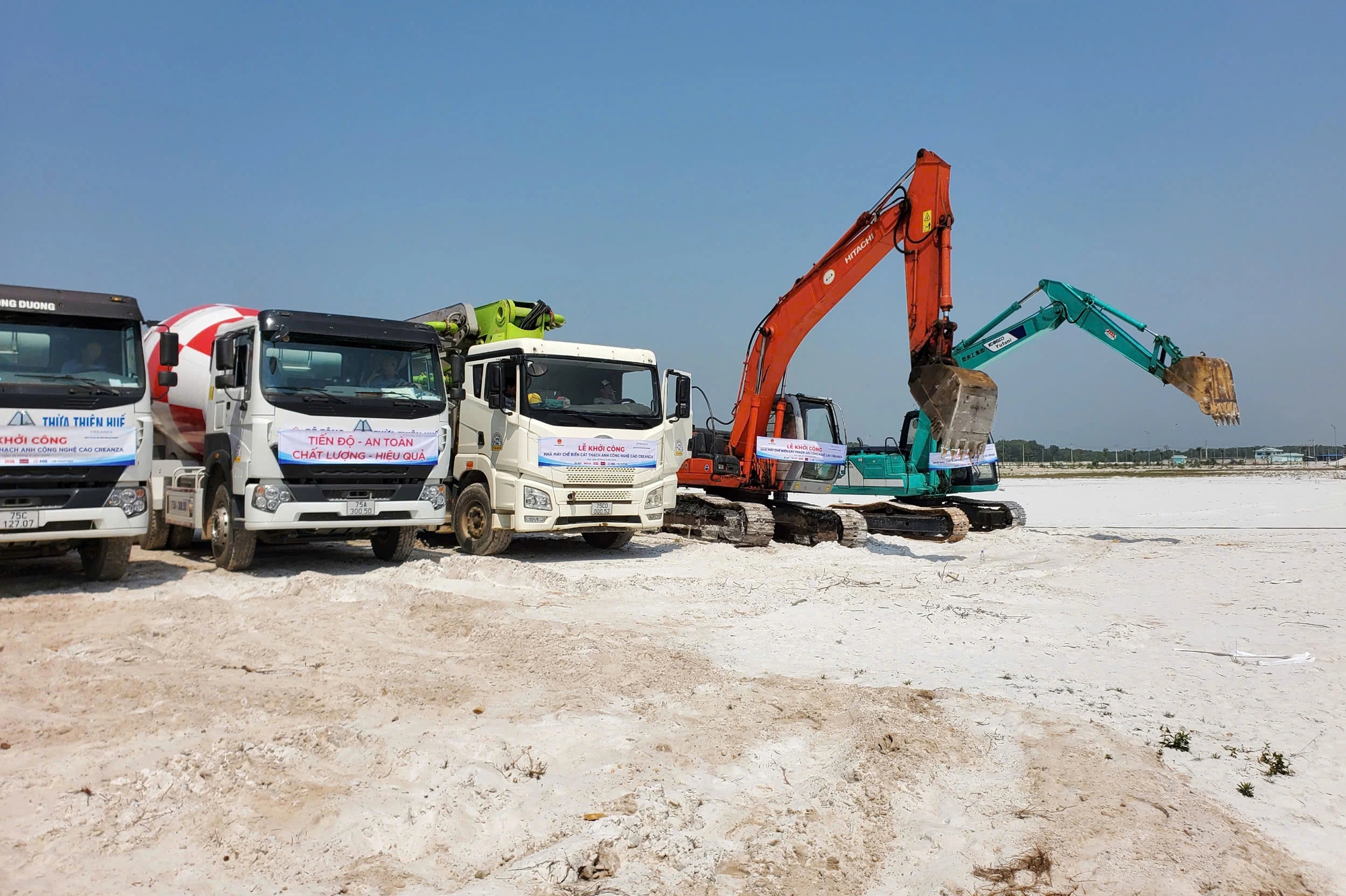 Huế khởi công dự án ngàn tỉ biến cát thành sản phẩm công nghệ cao - Ảnh 1.