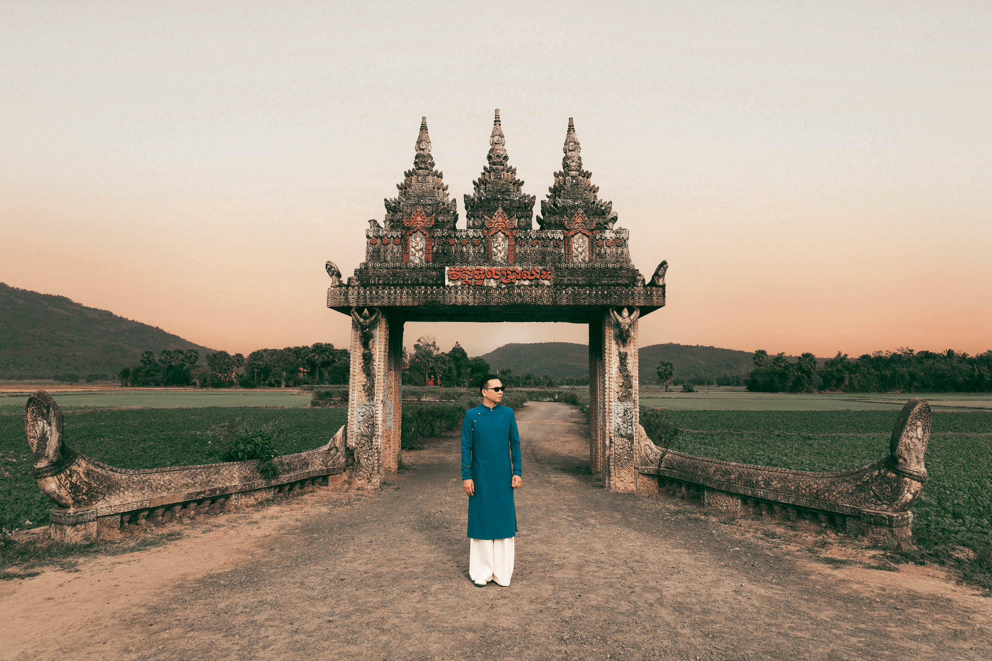 'Áo dài về trên quê hương', nhiếp ảnh gia đưa áo dài vào cuộc sống - Ảnh 14.