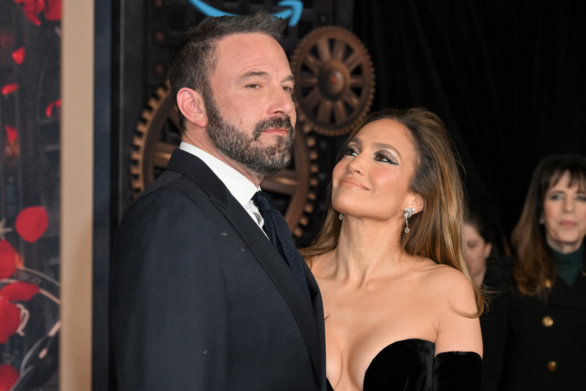 Ben Affleck cảm thấy xấu hổ về chuyện ly hôn Jennifer Lopez