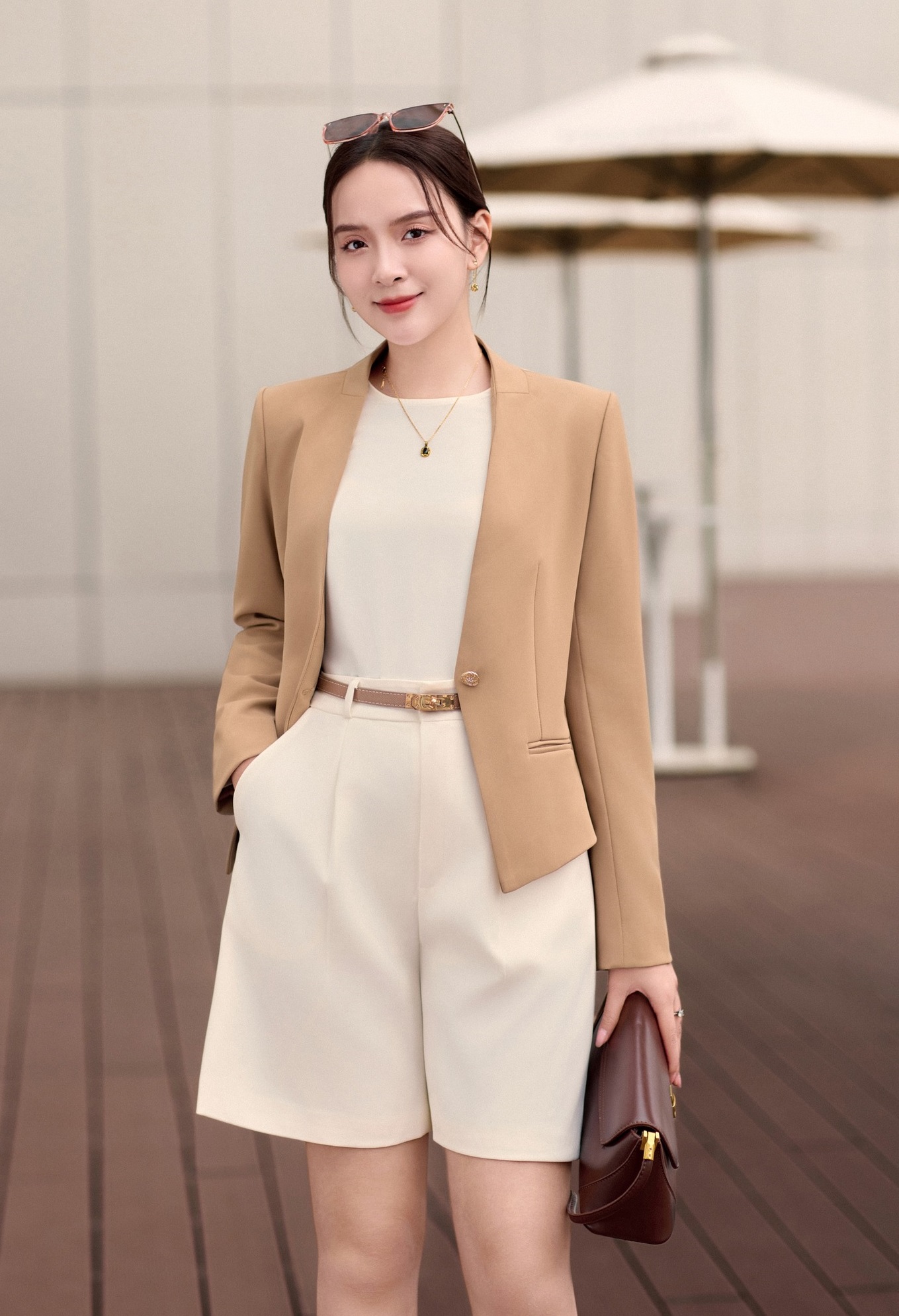 Mặc quần shorts thế nào để trẻ trung mà vẫn giữ được nét thanh lịch? - Ảnh 8.
