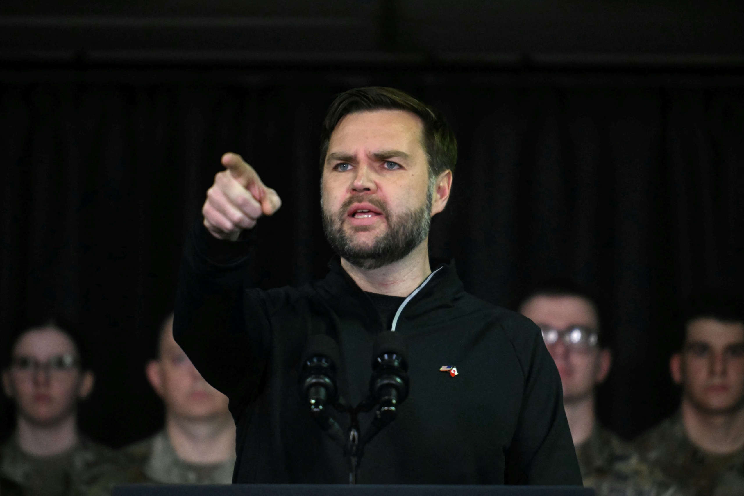 Mỹ cáo buộc Đan Mạch không bảo vệ Greenland trước Nga và Trung Quốc - Ảnh 1.