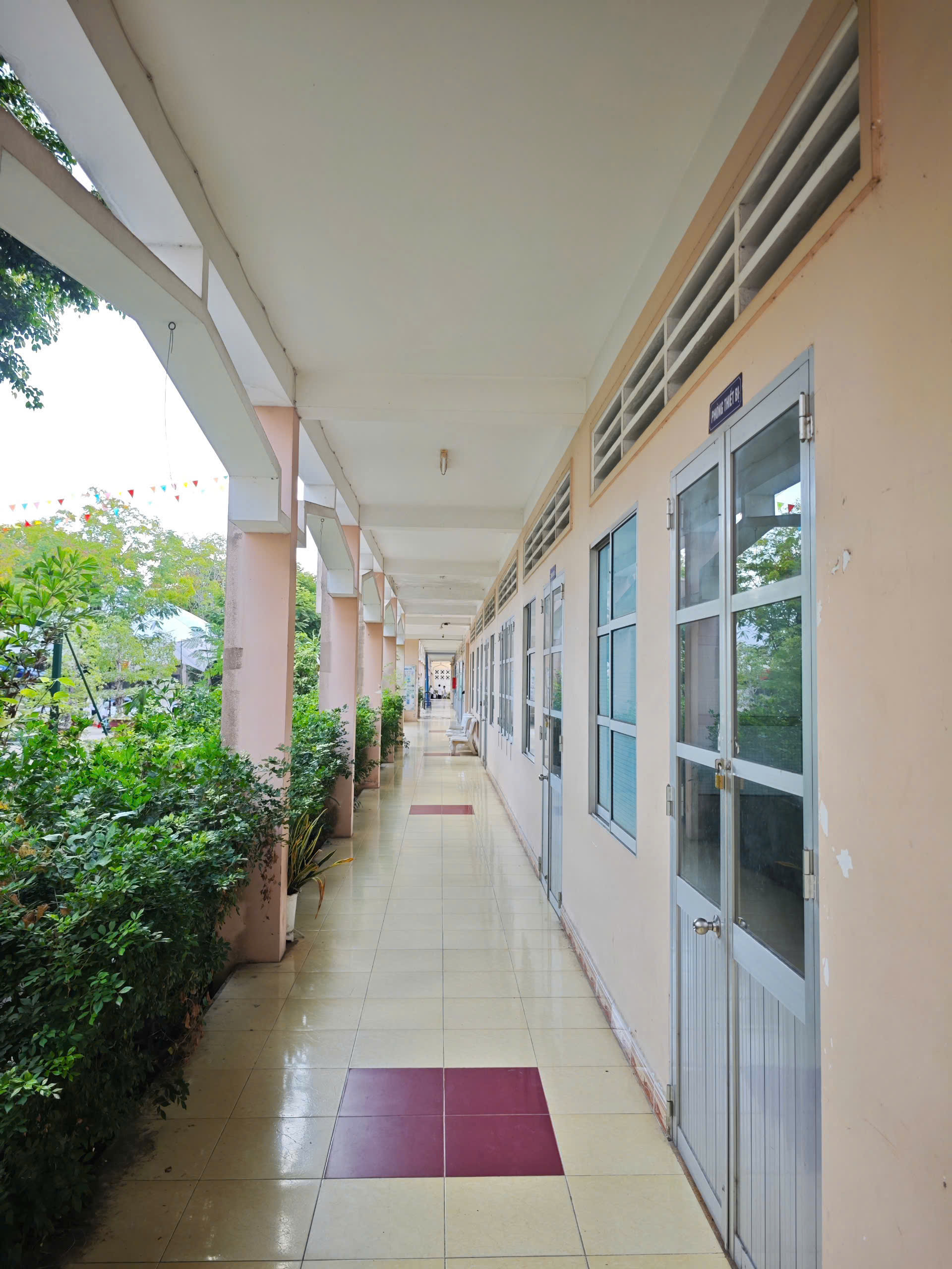 Trường học nổi tiếng vùng Gò Công sắp tròn 70 tuổi- Ảnh 7. Trường học nổi tiếng vùng Gò Công sắp tròn 70 tuổi- Ảnh 7.