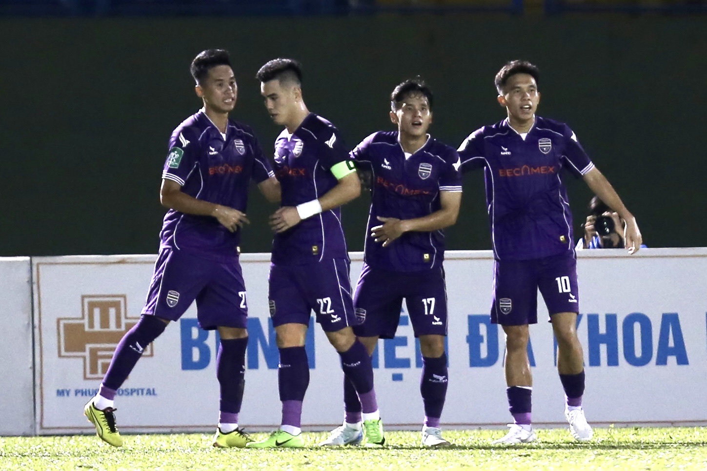 Tiến Linh ‘nổ súng’ đánh bại Ninh Bình của Hoàng Đức: Bình Dương vào bán kết Cúp quốc gia- Ảnh 1. Tiến Linh ‘nổ súng’ đánh bại Ninh Bình của Hoàng Đức: Bình Dương vào bán kết Cúp quốc gia- Ảnh 1.