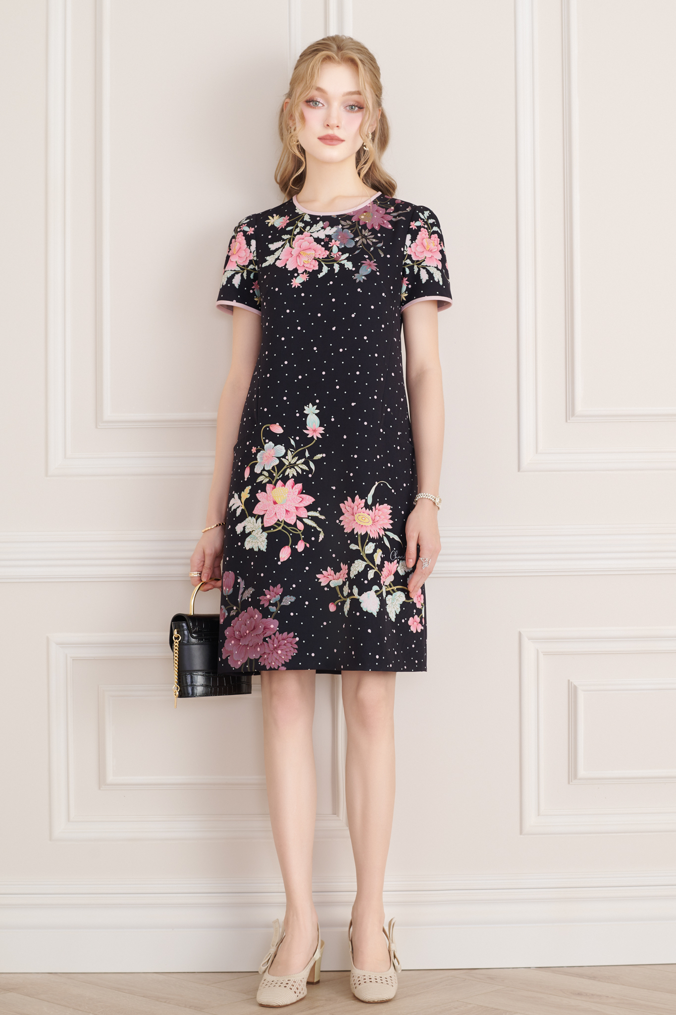 Wear a graceful, gentle and individual dress - Photo 11. Diện đầm suông thanh thoát, dịu dàng mà cá tính- Ảnh 11.