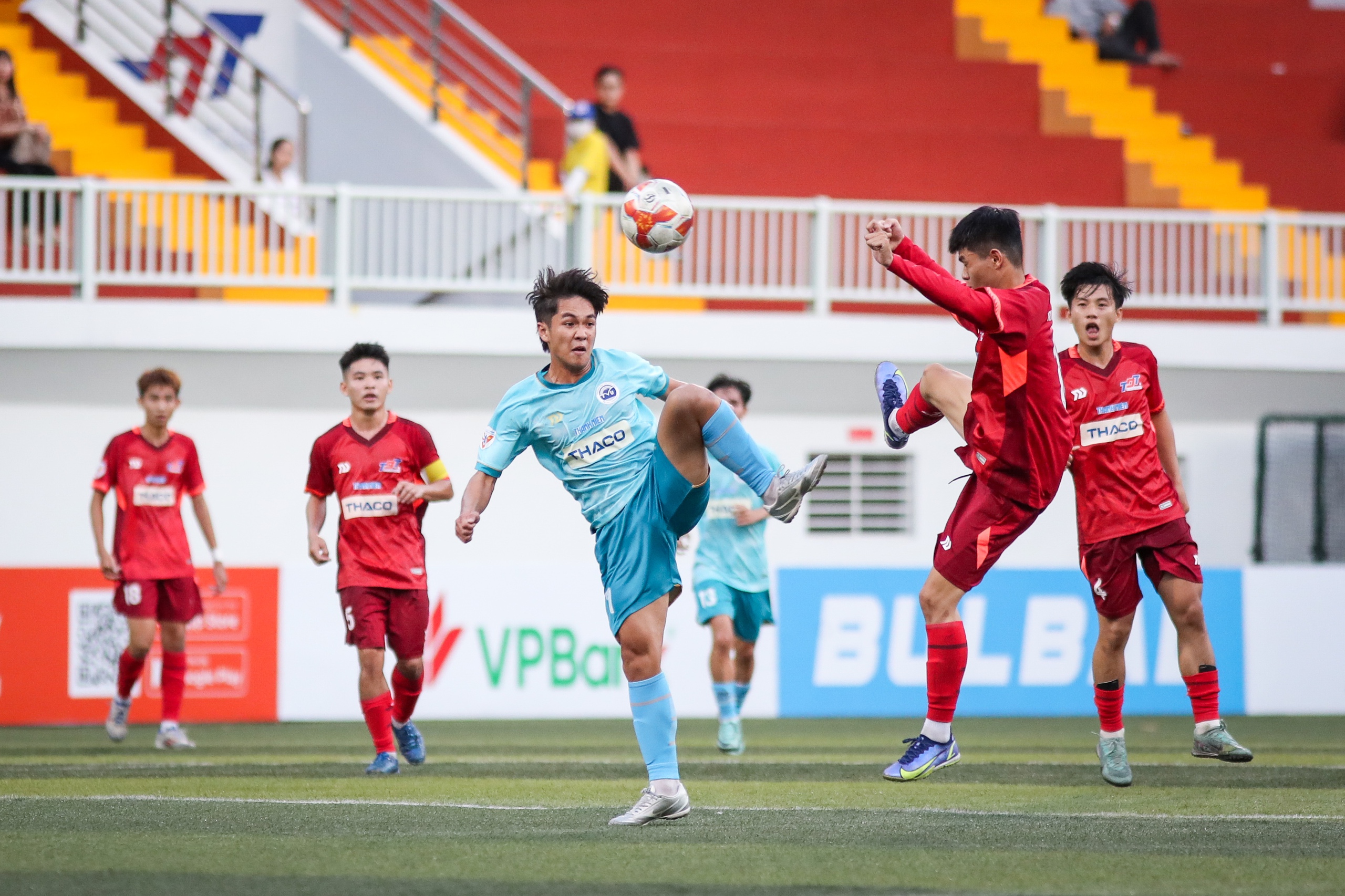 Lịch thi đấu vòng chung kết TNSV THACO cup 2025 hấp dẫn: Xem ở đâu, giờ nào?- Ảnh 1.