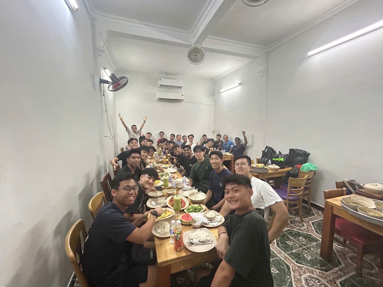 Ngày mai rời xa TP.HCM, các cầu thủ hẳn nhớ mãi những hình ảnh này- Ảnh 13. Ngày mai rời xa TP.HCM, các cầu thủ hẳn nhớ mãi những hình ảnh này- Ảnh 13.