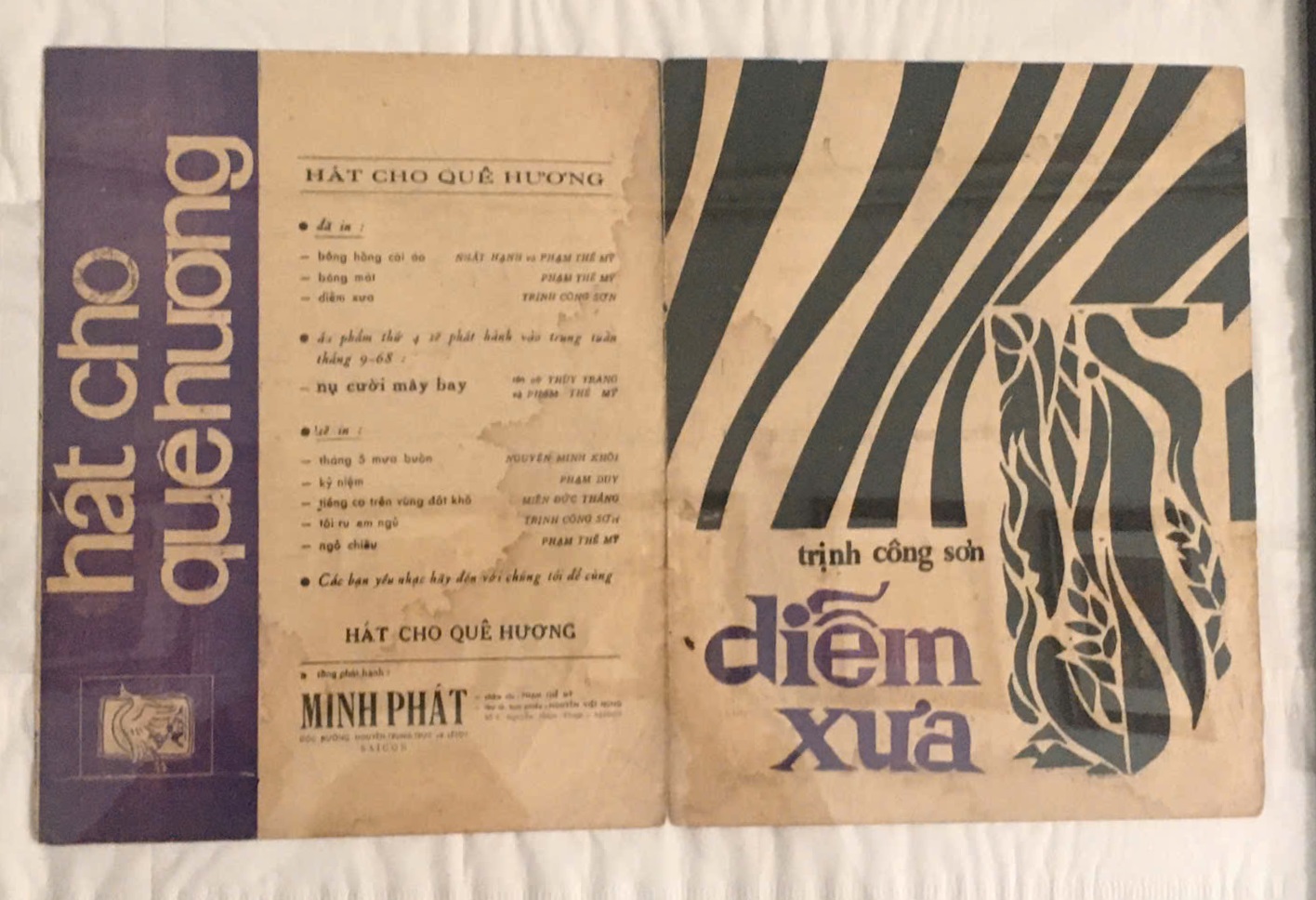 Touching images of singer Khánh Ly visiting the old home of musician Trịnh Công Sơn - Photo 20. Xúc động hình ảnh ca sĩ Khánh Ly thăm nhà xưa của nhạc sĩ Trịnh Công Sơn- Ảnh 20.