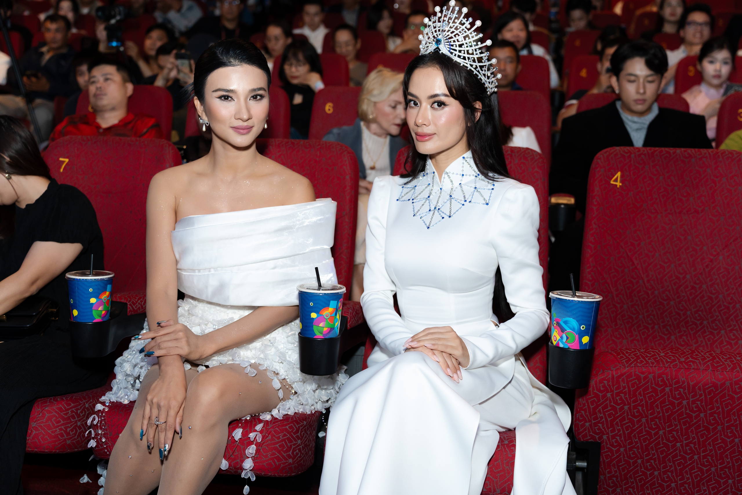 Diễn vi&ecirc;n Kim Tuyến 'đọ sắc' Hoa hậu To&agrave;n cầu 2025 - Ảnh 1.