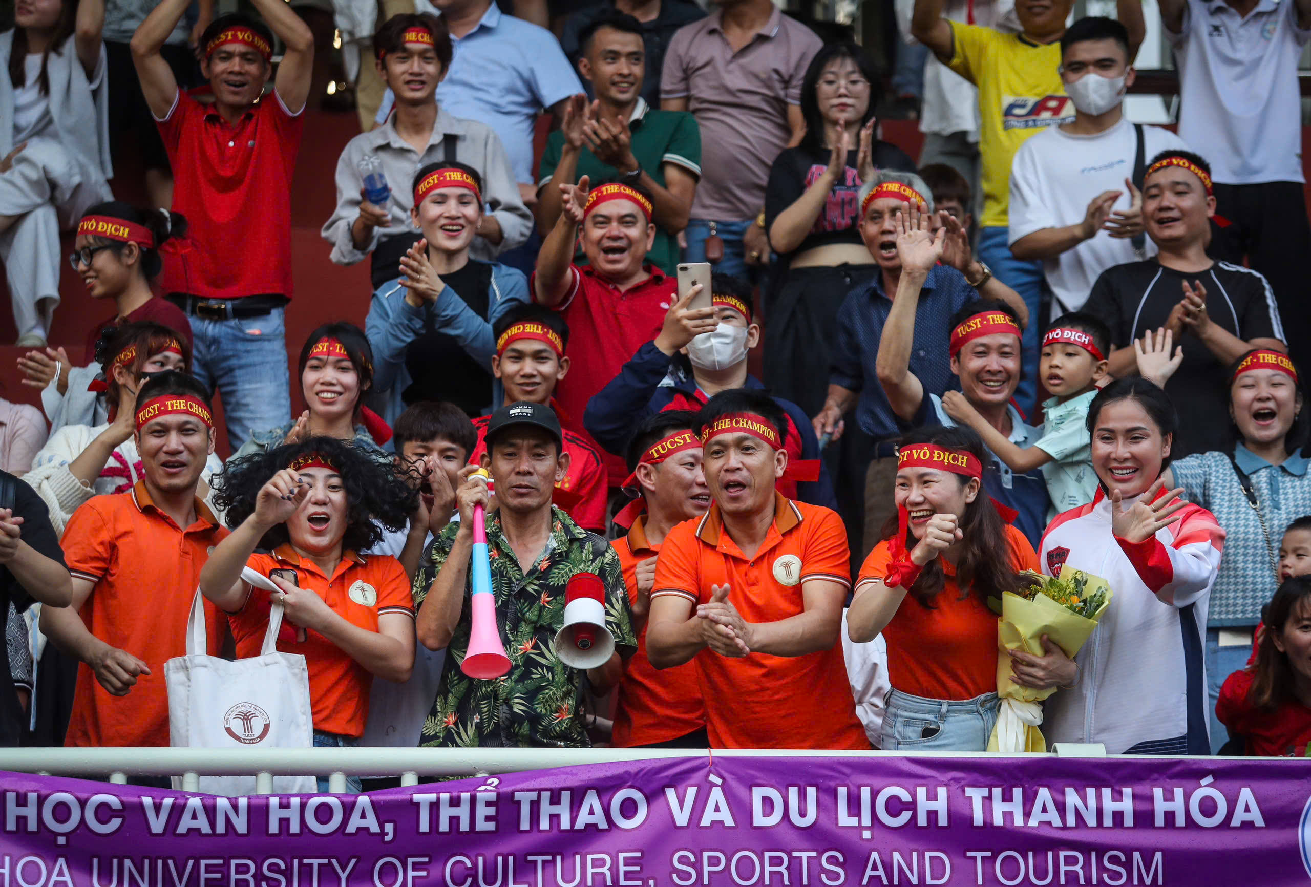 Ngày mai rời xa TP.HCM, các cầu thủ hẳn nhớ mãi những hình ảnh này- Ảnh 19. Ngày mai rời xa TP.HCM, các cầu thủ hẳn nhớ mãi những hình ảnh này- Ảnh 19.