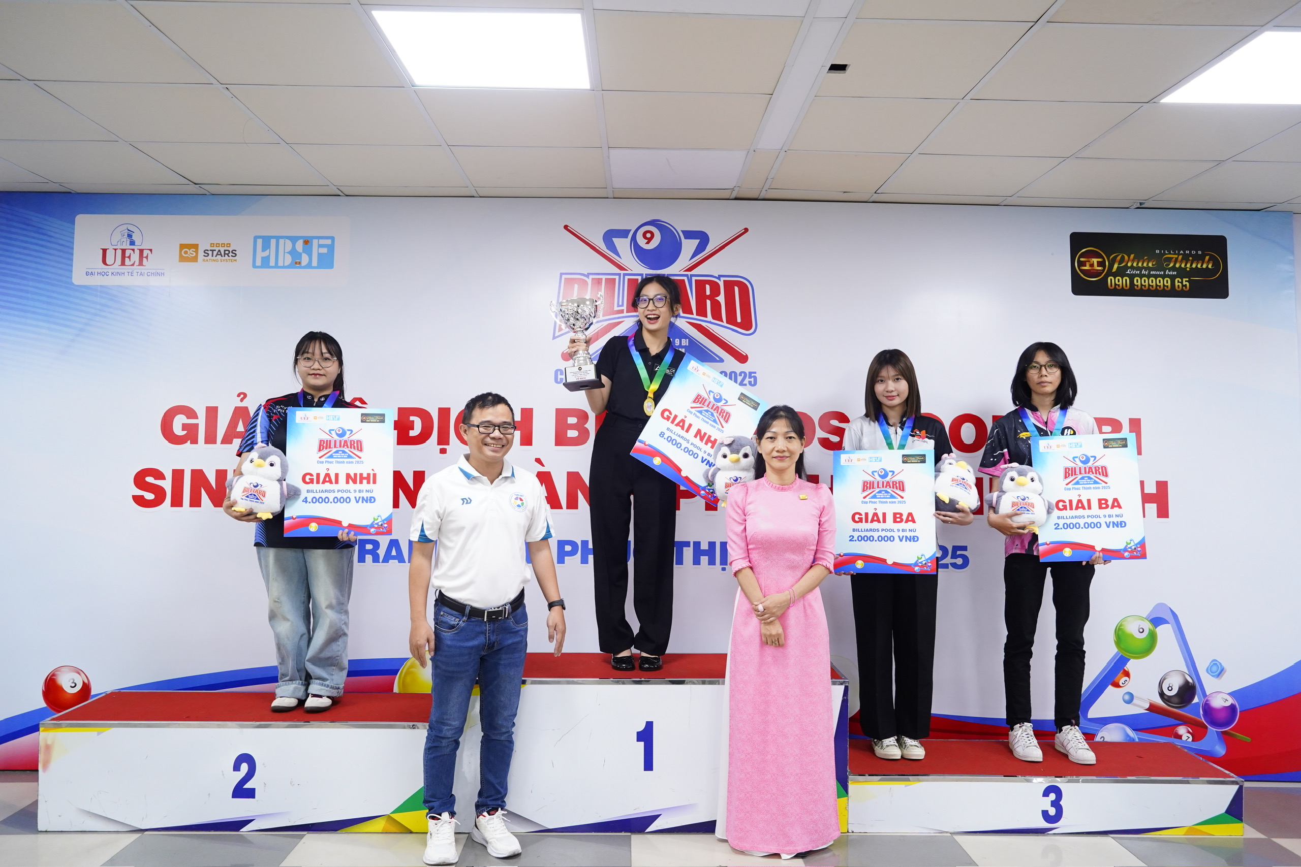 Nữ cơ thủ xinh đẹp đăng quang kịch tính tại giải billiards pool sinh viên TP.HCM- Ảnh 2. Nữ cơ thủ xinh đẹp đăng quang kịch tính tại giải billiards pool sinh viên TP.HCM- Ảnh 2.