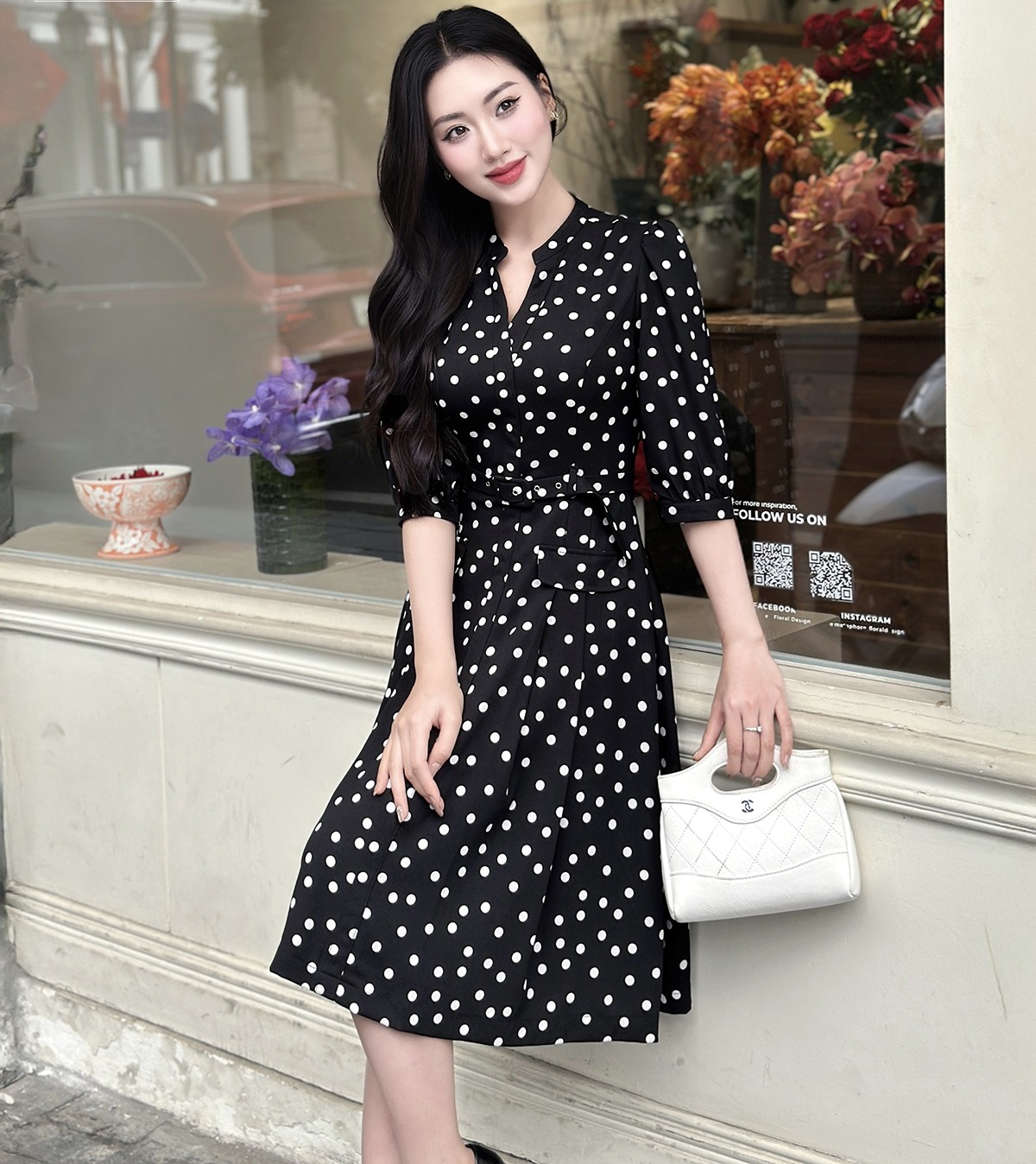 Từ cổ điển đến hiện đại, họa tiết 'cân' mọi bản phối thời trang- Ảnh 3. Từ cổ điển đến hiện đại, họa tiết 'cân' mọi bản phối thời trang- Ảnh 3.
