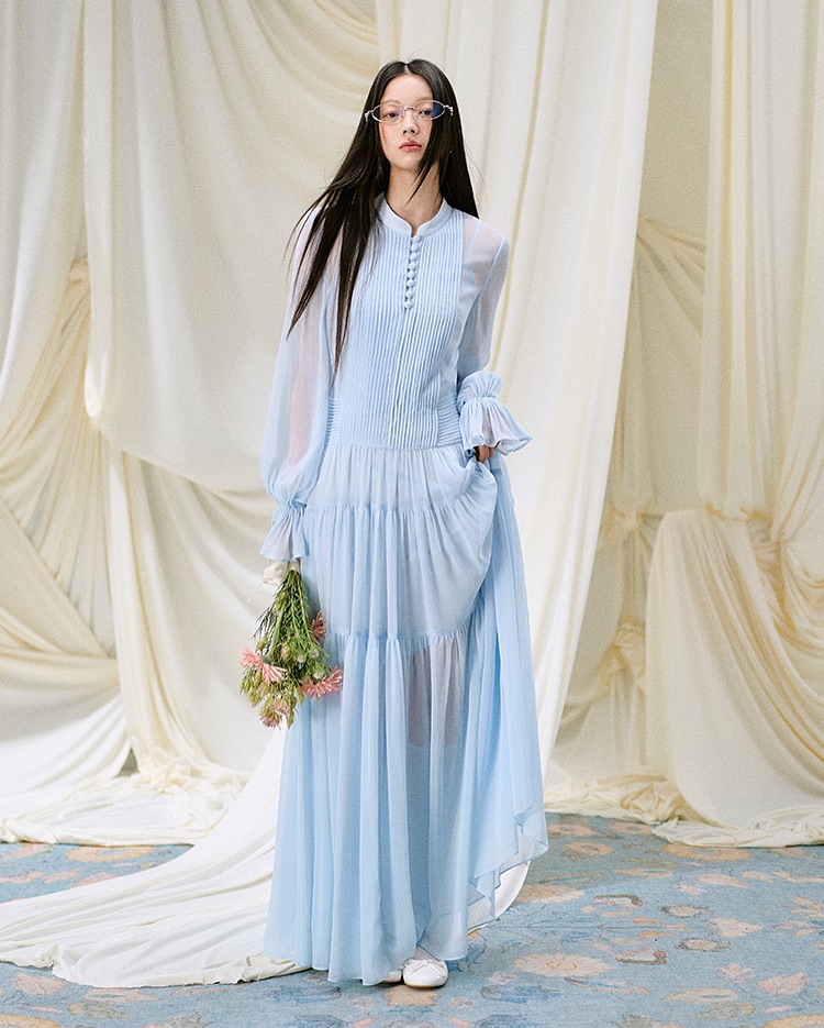 Minimalistische zomer maxi-jurk, koel als de wind - Foto 9. Váy maxi hè tối giản, mát dịu như làn gió- Ảnh 9.