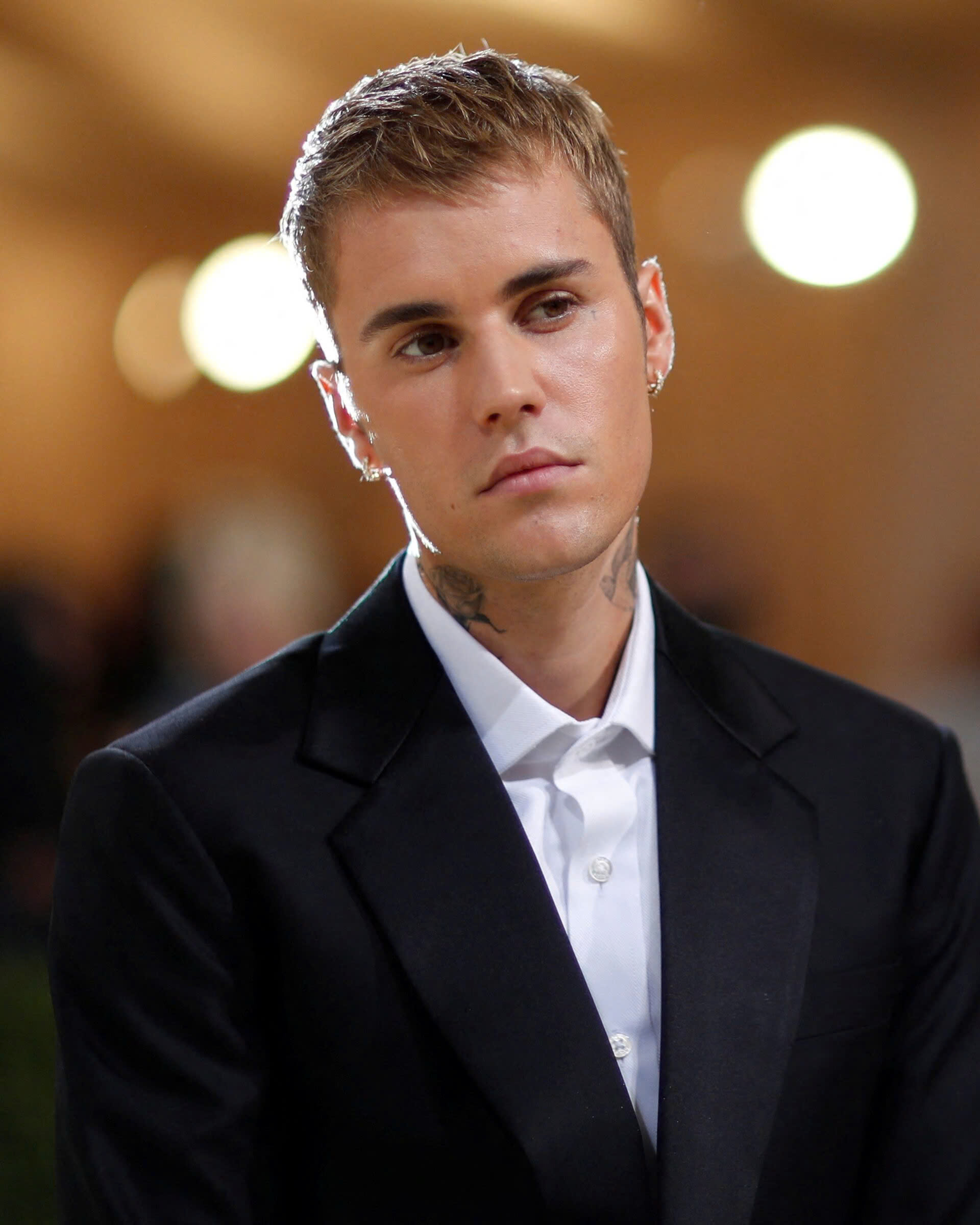 Người hâm mộ 'phát hoảng' khi Justin Bieber đăng ảnh nghi sử dụng ma túy - Ảnh 3.