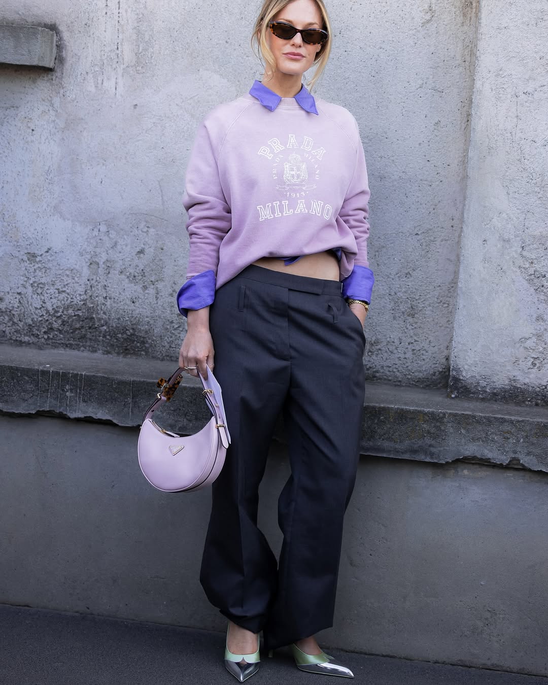 'Timbang dengan cantik' sepanjang musim panas dengan baju - Foto 8. 'Cân đẹp' cả mùa hè với áo sơ mi- Ảnh 8.