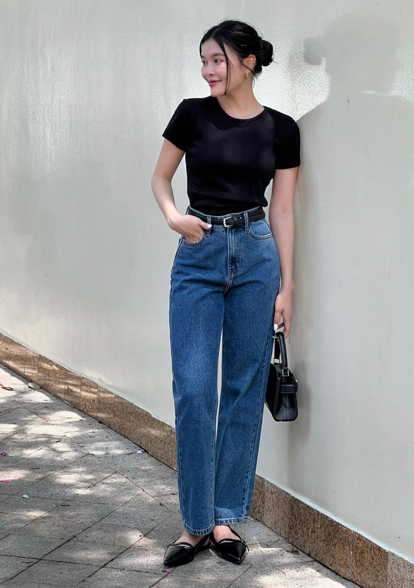 ស្វែងរកខោខូវប៊យដ៏ល្អឥតខ្ចោះសម្រាប់រូបរាងរាងកាយនីមួយៗ៖ អាថ៌កំបាំងនៃរូបរាងស្អាត និងផាសុកភាព - រូបថត ៨. Đi tìm quần jeans hoàn hảo cho mọi vóc dáng: Bí quyết tôn dáng và thỏai mái - Ảnh 8.