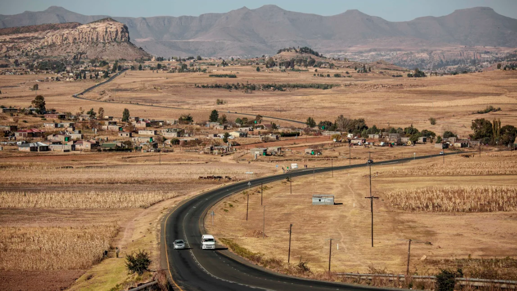 Lesotho insulted after Trump says nobody has heard of the country - Ảnh 1.