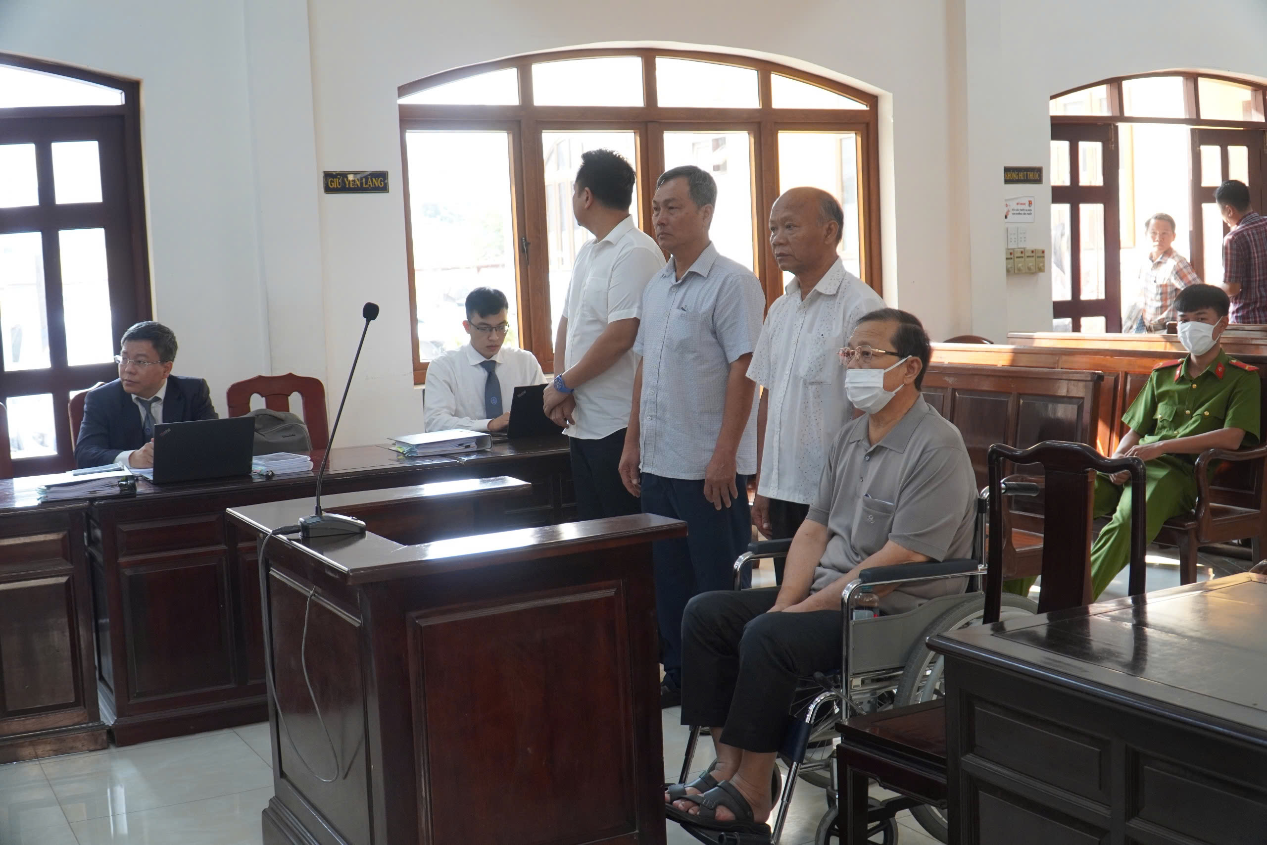 Đồng Nai: Cựu Chủ tịch HĐQT Tổng công ty Tín Nghĩa lãnh án 19 năm tù- Ảnh 1. Đồng Nai: Cựu Chủ tịch HĐQT Tổng công ty Tín Nghĩa lãnh án 19 năm tù- Ảnh 1.