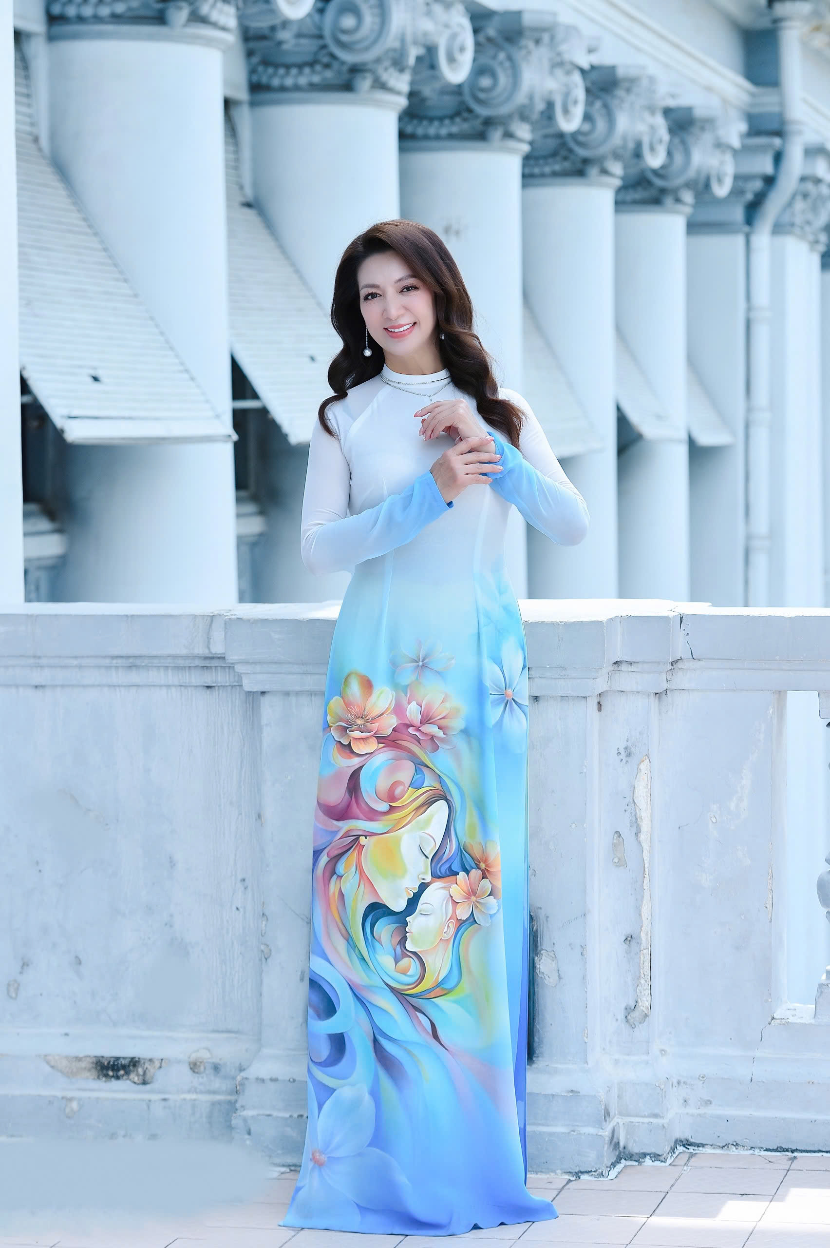 'Nữ hoàng ảnh lịch' Thanh Xuân khoe sắc bên con gái- Ảnh 8.