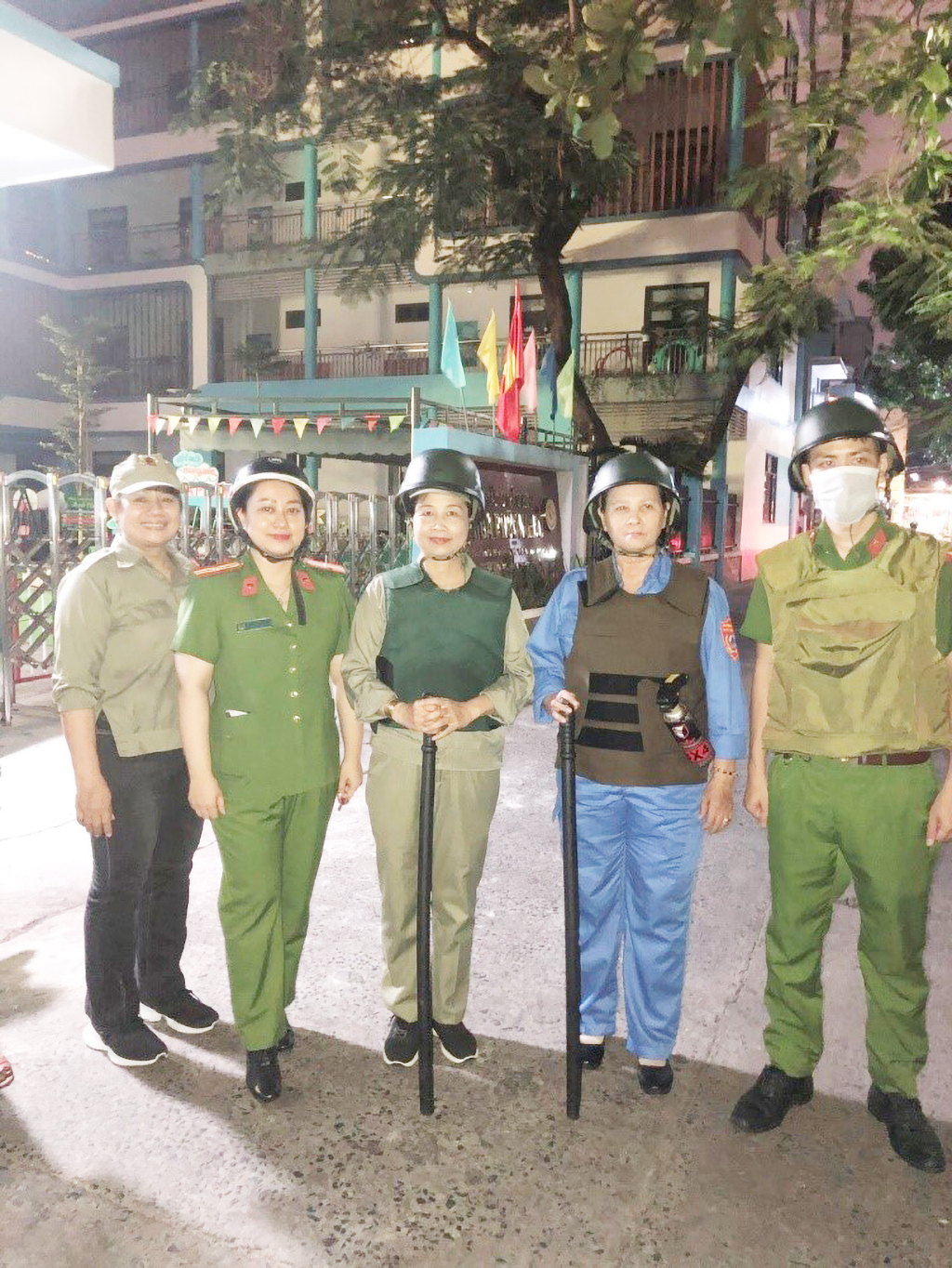 ' Nữ đặc nhiệm ' phạm Thị Hồng: Sứ mệnh bảo vệ an ninh Đà Nẵng - Ảnh 2. ' Nữ đặc nhiệm ' phạm Thị Hồng: Sứ mệnh bảo vệ an ninh Đà Nẵng - Ảnh 2.