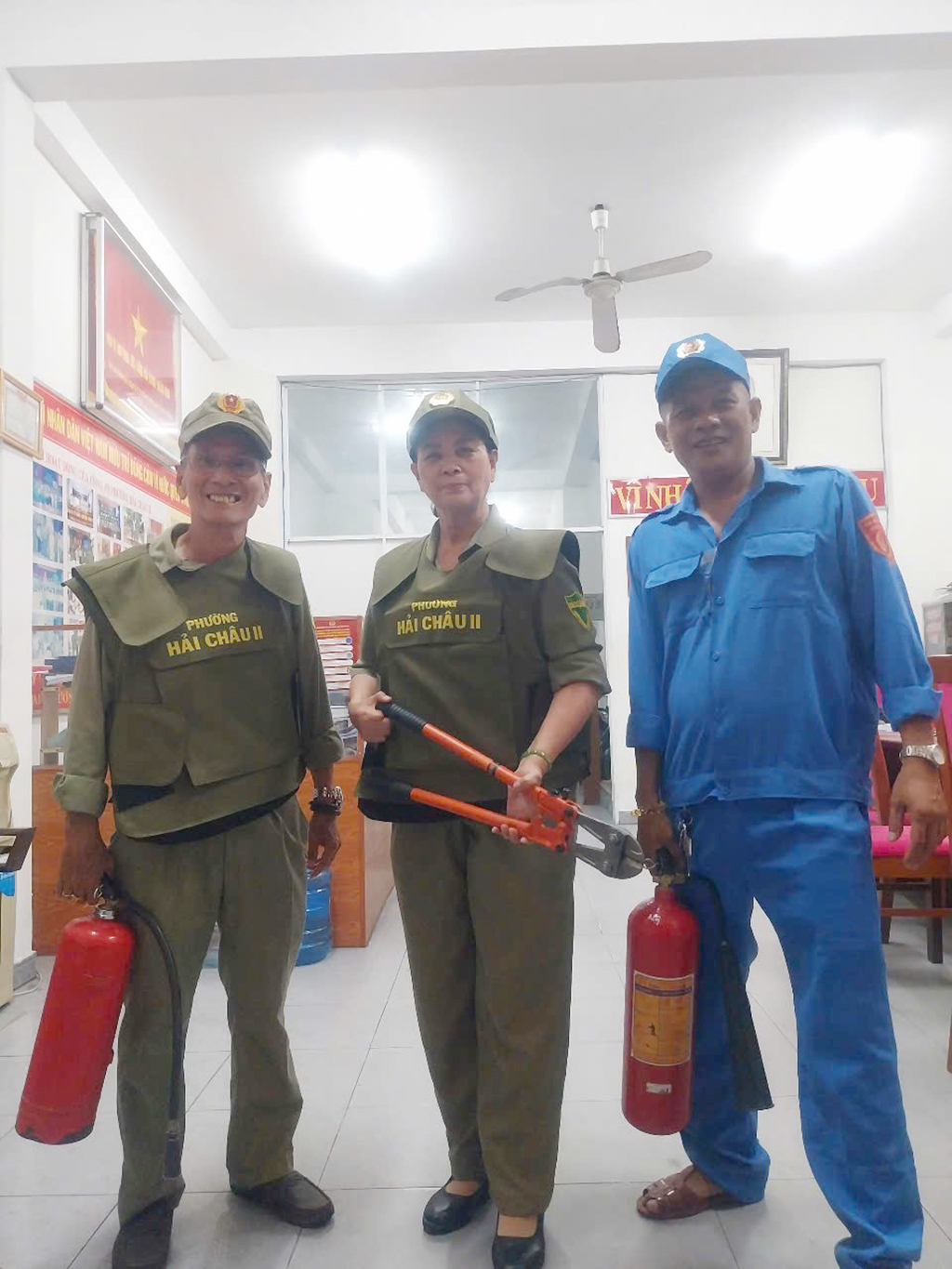 ' Nữ đặc nhiệm ' phạm Thị Hồng: Sứ mệnh bảo vệ an ninh Đà Nẵng - Ảnh 5. ' Nữ đặc nhiệm ' phạm Thị Hồng: Sứ mệnh bảo vệ an ninh Đà Nẵng - Ảnh 5.