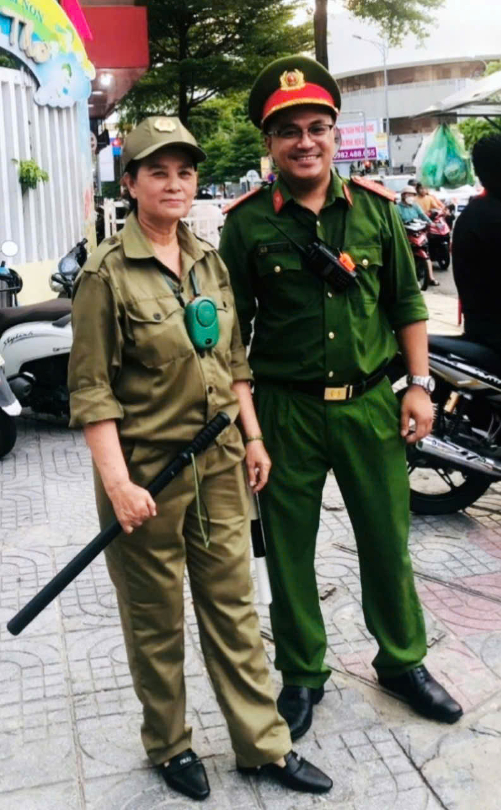 ' Nữ đặc nhiệm ' phạm Thị Hồng: Sứ mệnh bảo vệ an ninh Đà Nẵng - Ảnh 4. ' Nữ đặc nhiệm ' phạm Thị Hồng: Sứ mệnh bảo vệ an ninh Đà Nẵng - Ảnh 4.