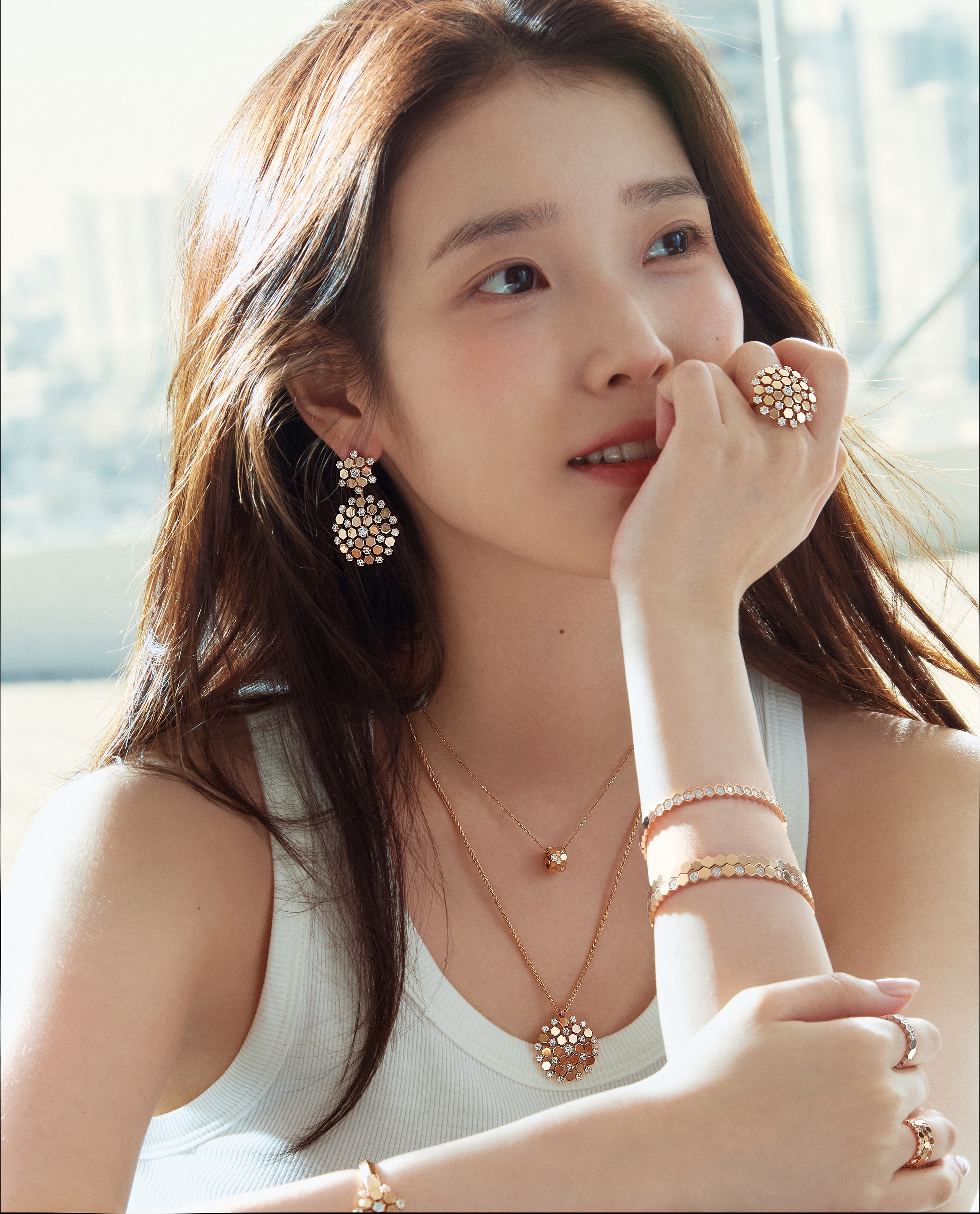 IU: Nhan sắc 'vạn người mê', sự nghiệp 'vạn người ước' ở tuổi 32 - Ảnh 3.