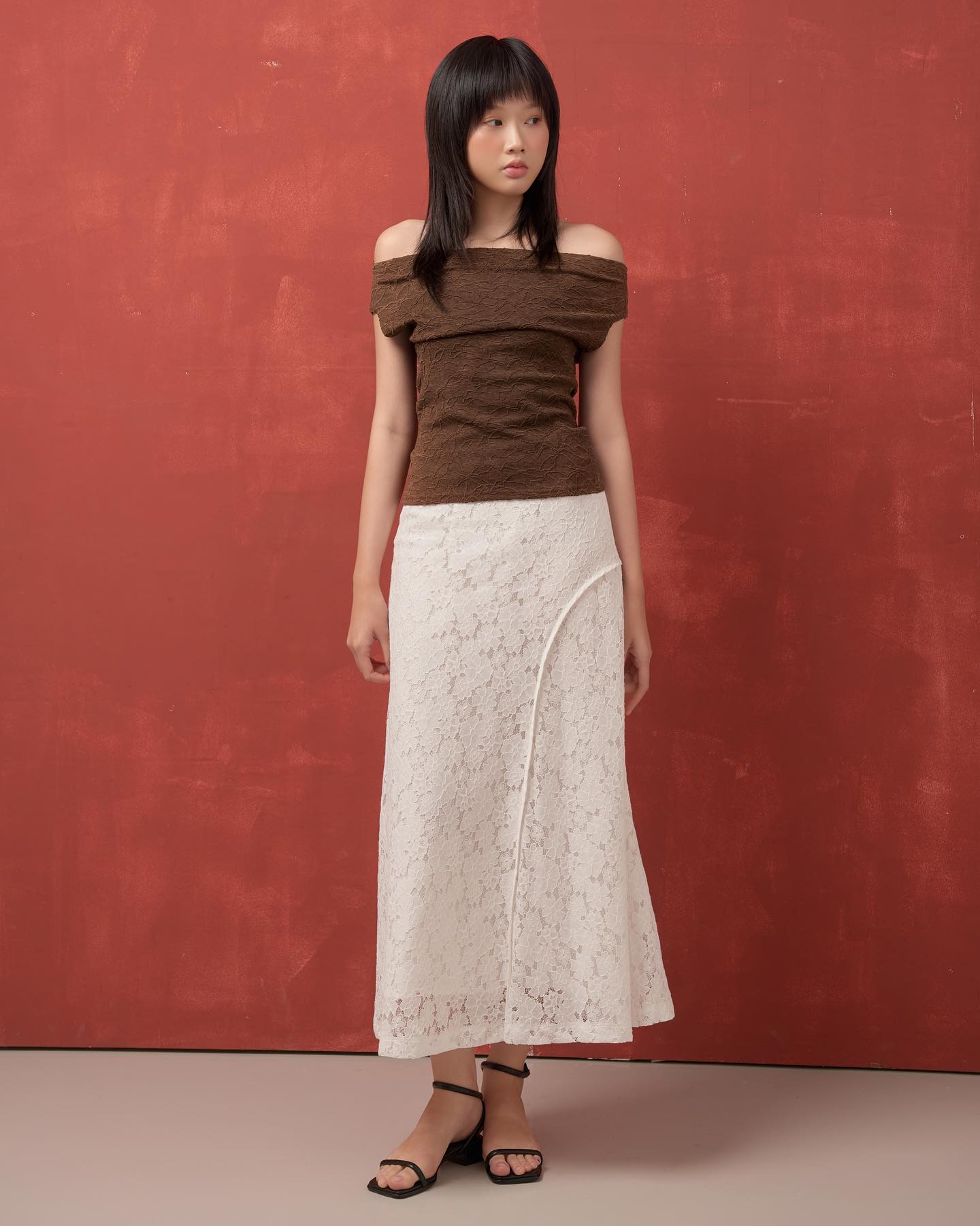 Tips for dressing simply, comfortably but with style in the sunny season - Photo 2. Mẹo mặc đẹp đơn giản, thoải mái nhưng có gu mùa nắng- Ảnh 2.