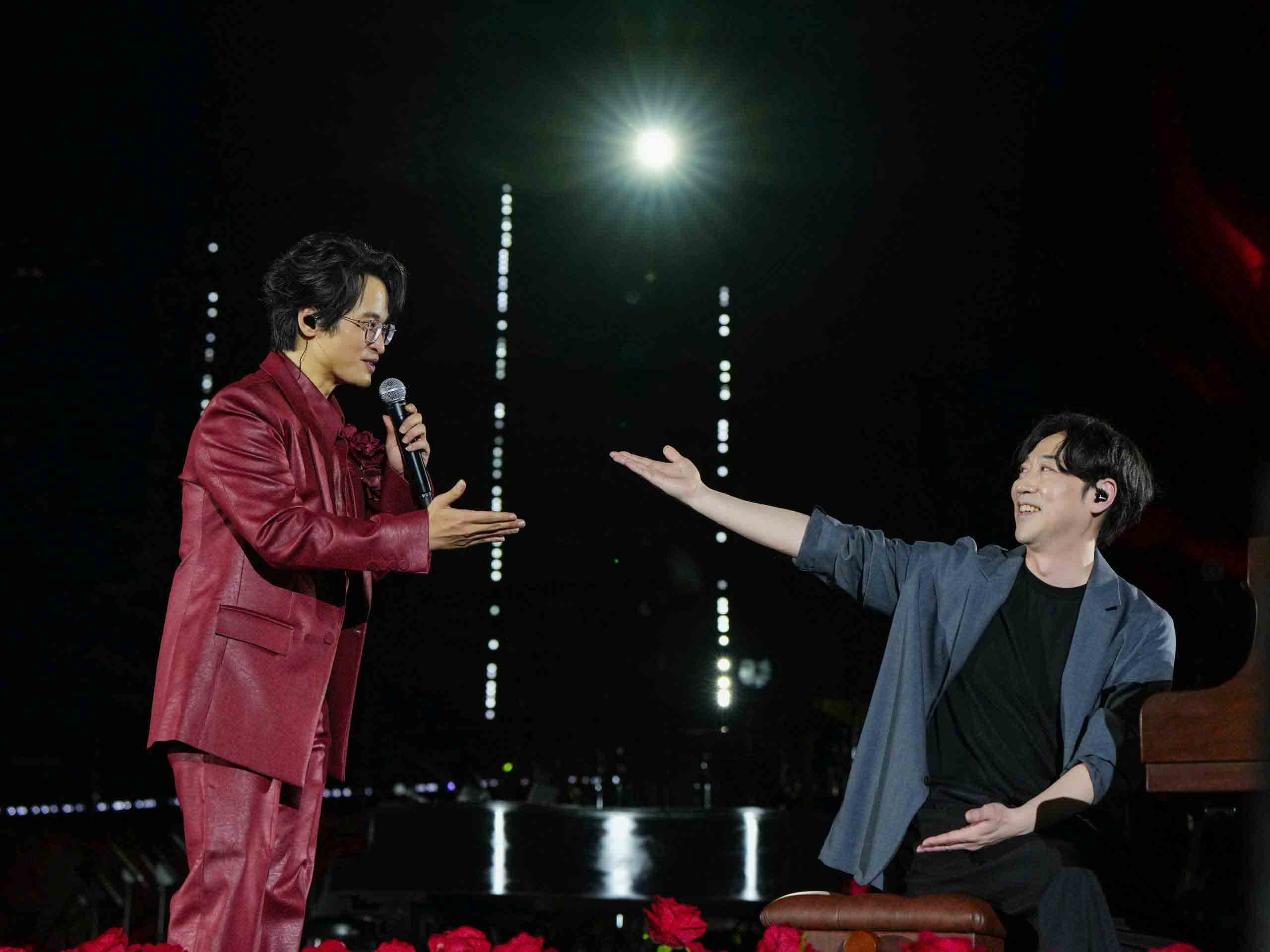 Sketch a Rose od Ha Anh Tuan: Víc než jen milostné písně - Foto 3. Sketch a Rose của Hà Anh Tuấn: Hơn cả những bản tình ca- Ảnh 3.