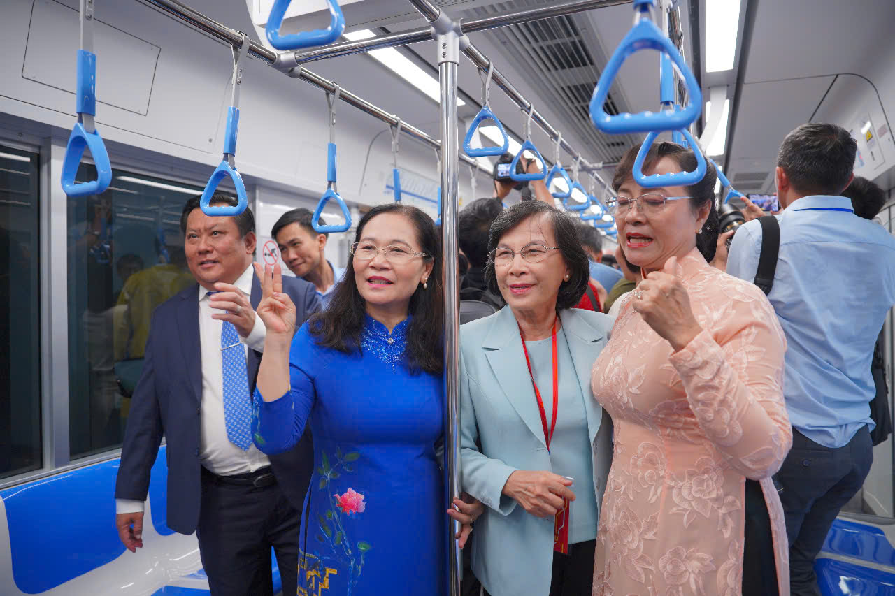 Khánh thành tuyến metro số 1, đưa TP.HCM vào kỷ nguyên đường sắt đô thị- Ảnh 4.