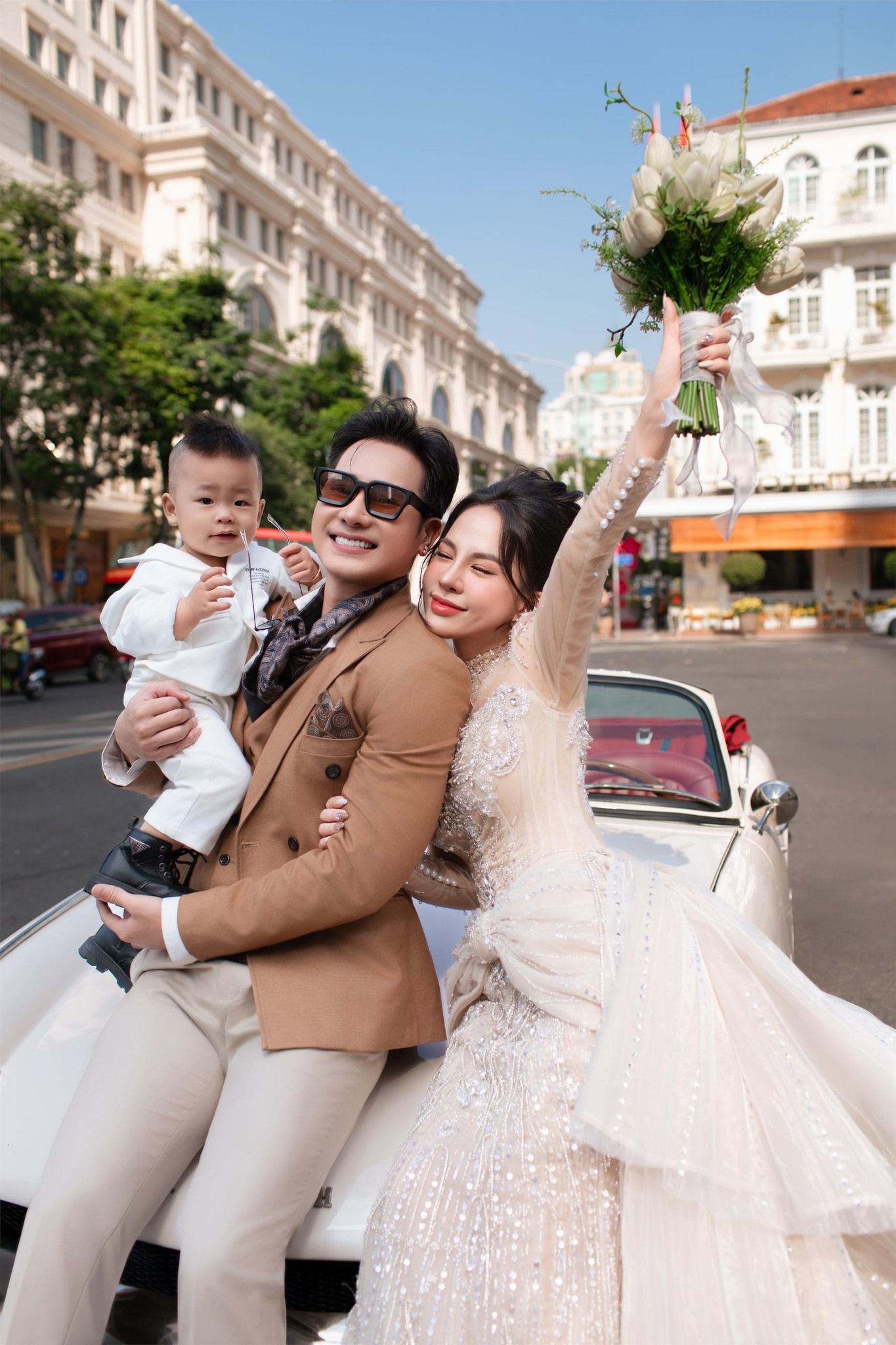 Ca sĩ Chu Bin ra sao sau s&oacute;ng gi&oacute;?- Ảnh 1.