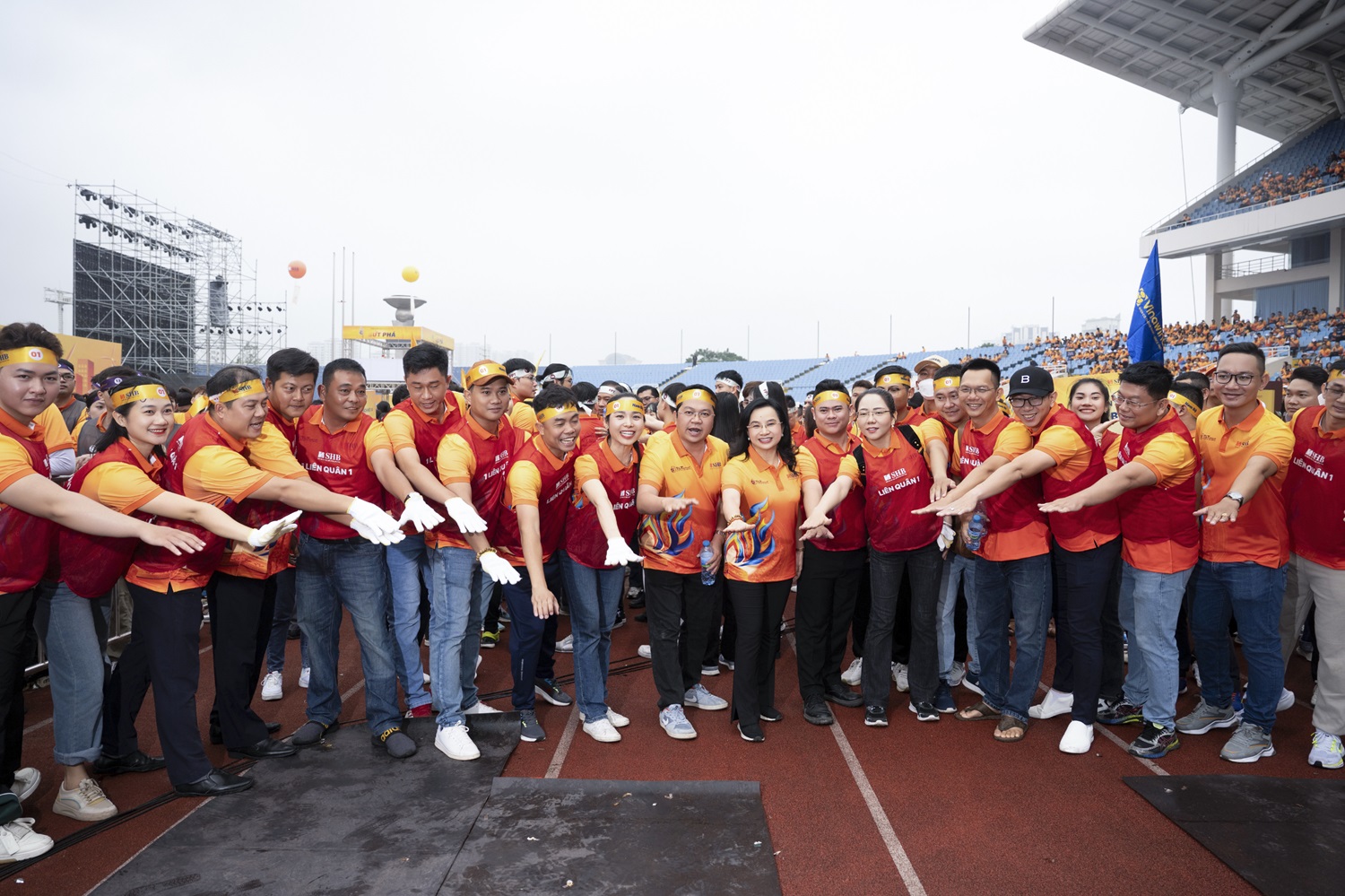 En organisations mjuka makt, sett från ett storskaligt företagskulturevenemang - Foto 4. Sức mạnh mềm của tổ chức, nhìn từ một sự kiện văn hóa doanh nghiệp tầm cỡ- Ảnh 4.