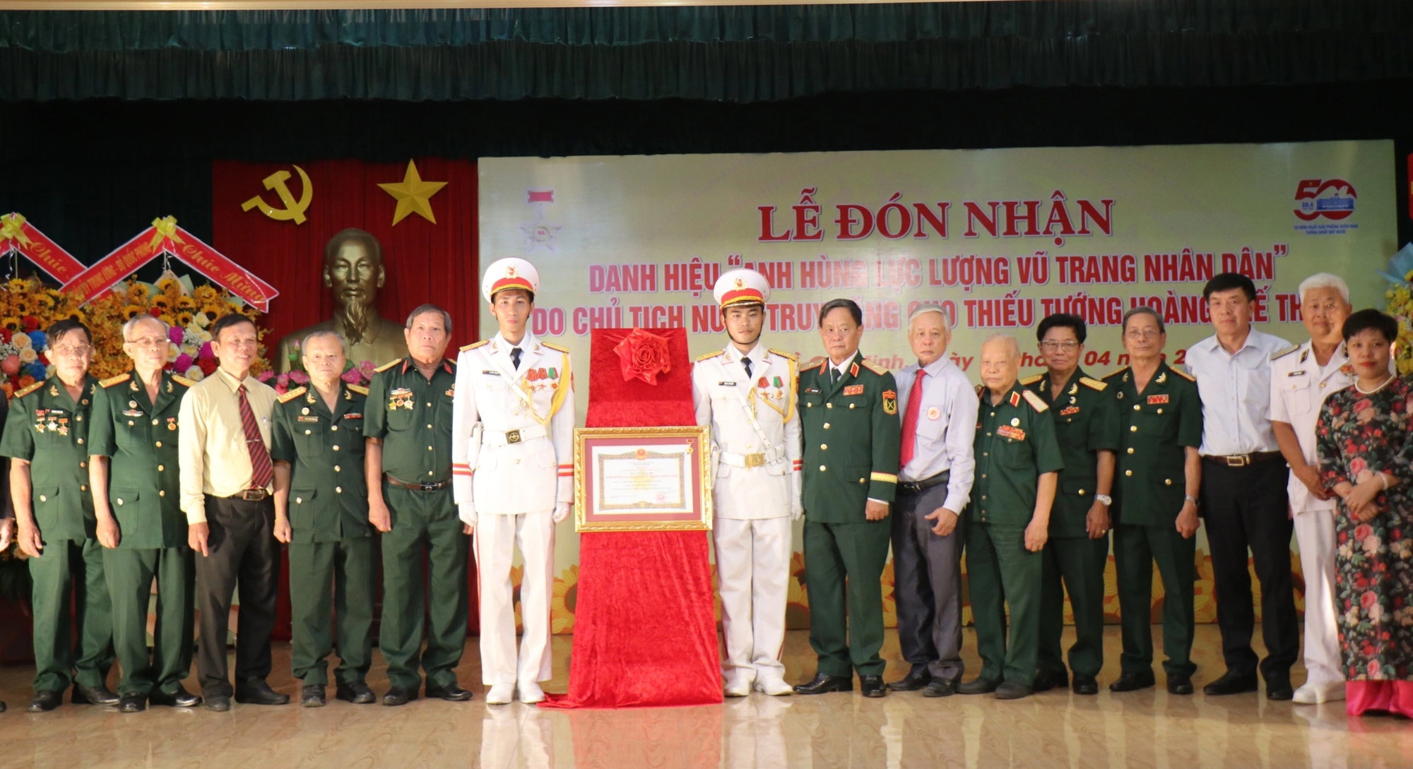 Truy tặng danh hiệu Anh hùng Lực lượng vũ trang nhân dân cho thiếu tướng Hoàng Thế Thiện- Ảnh 1.
