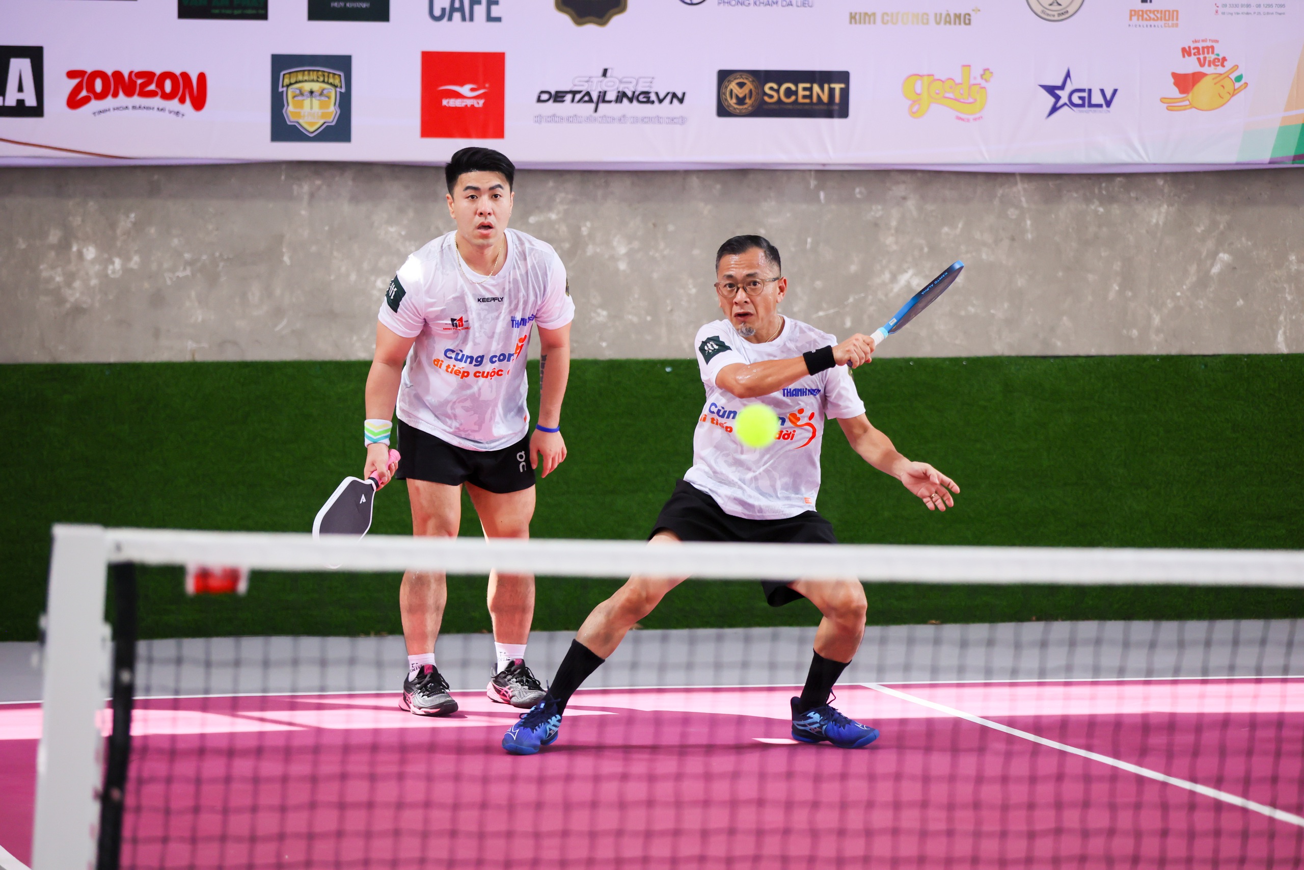 Những khoảnh khắc cảm xúc tại giải pickleball 'Cùng con đi tiếp cuộc đời'- Ảnh 3. Những khoảnh khắc cảm xúc tại giải pickleball 'Cùng con đi tiếp cuộc đời'- Ảnh 3.