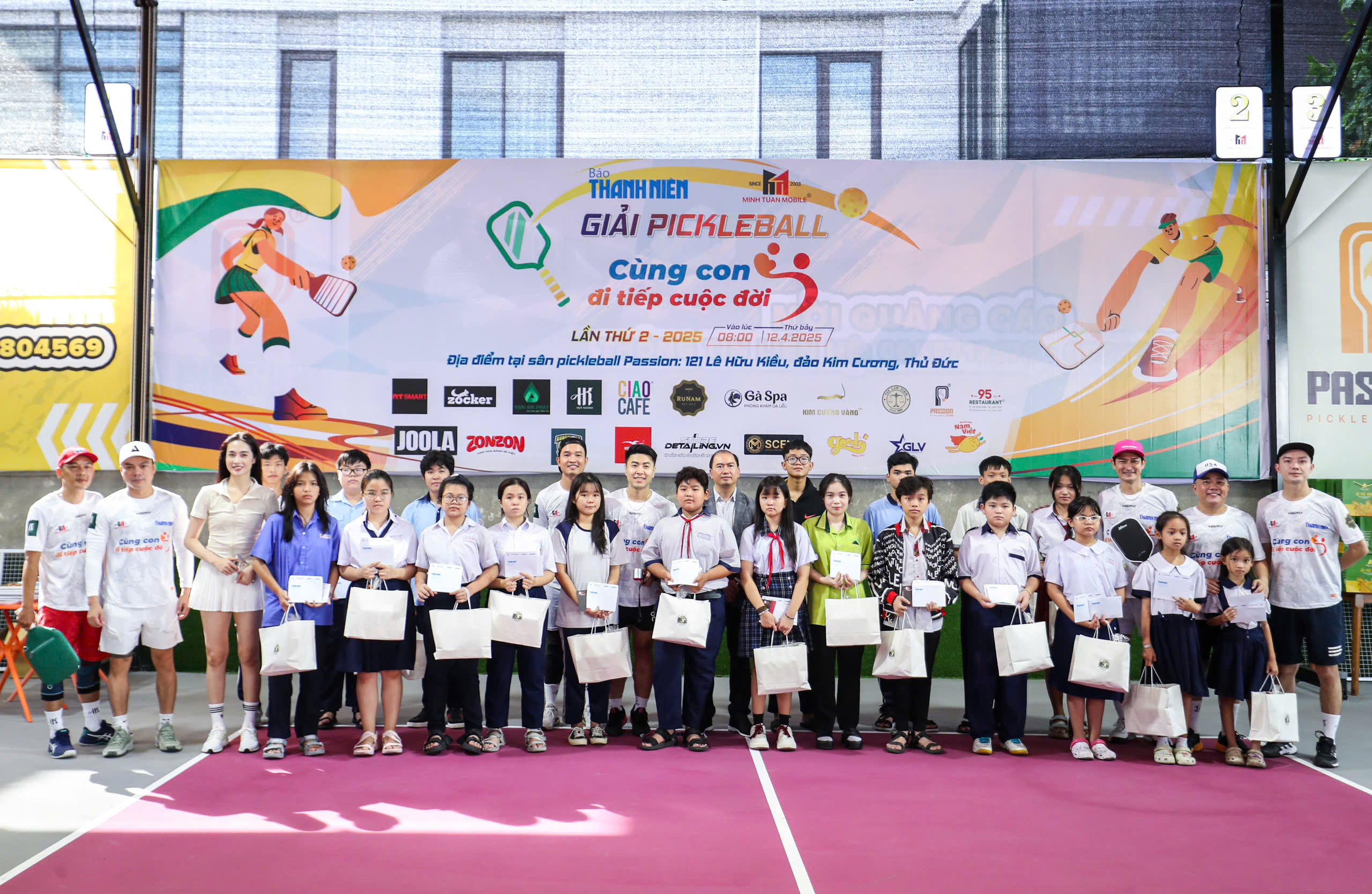 Những khoảnh khắc cảm xúc tại giải pickleball 'Cùng con đi tiếp cuộc đời'- Ảnh 28. Những khoảnh khắc cảm xúc tại giải pickleball 'Cùng con đi tiếp cuộc đời'- Ảnh 28.