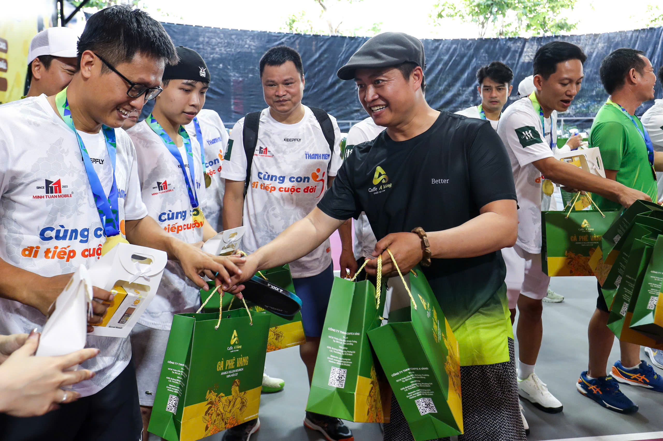 Trao 110 triệu đồng tại giải pickleball 'Cùng con đi tiếp cuộc đời'- Ảnh 10.