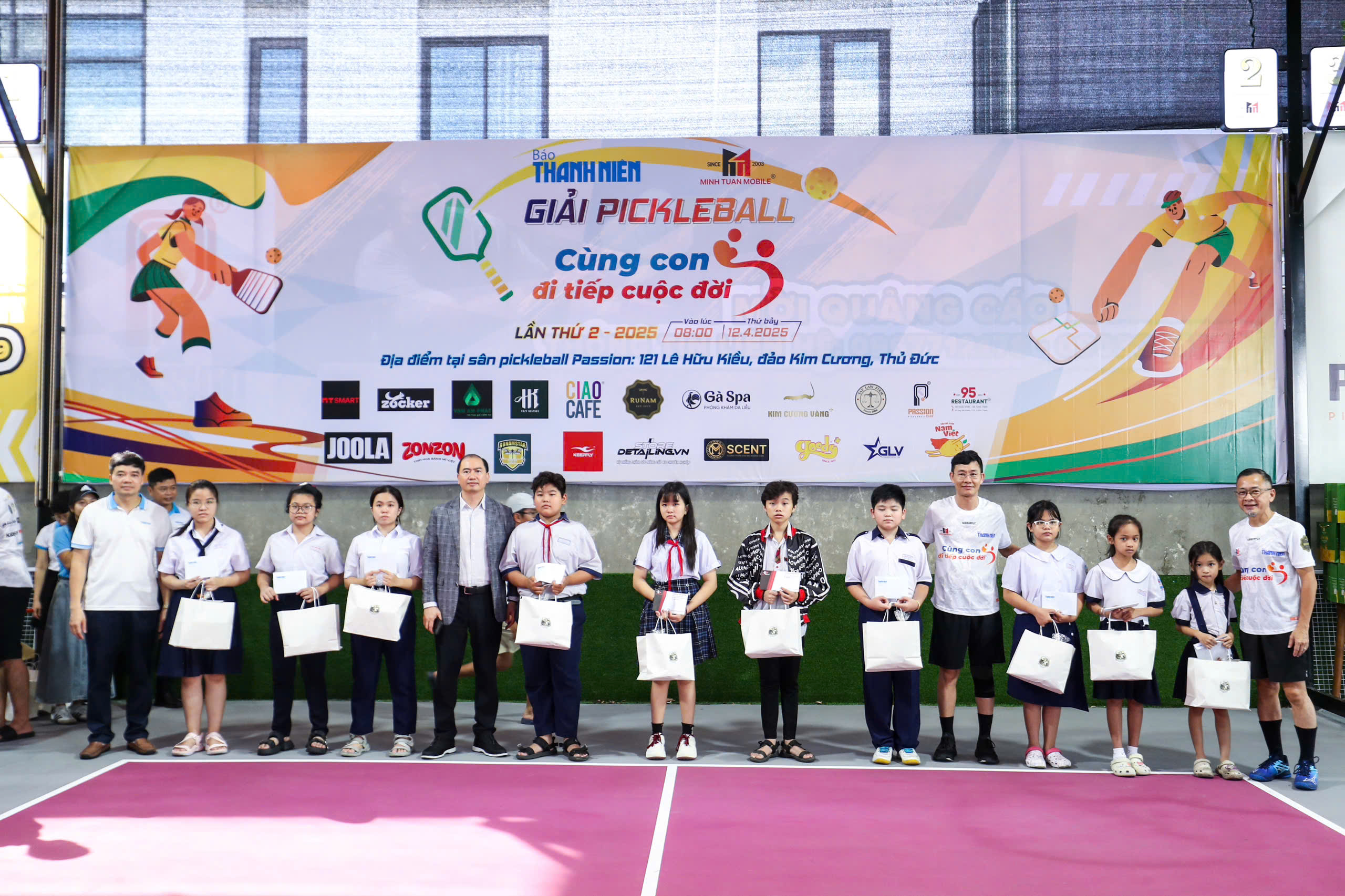 Trao 110 triệu đồng tại giải pickleball 'Cùng con đi tiếp cuộc đời'- Ảnh 14.