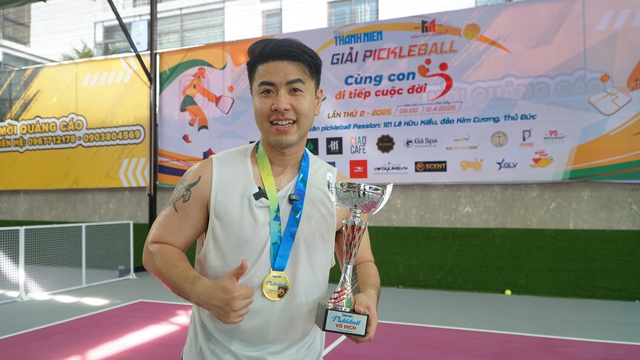 Akira Phan giảm 7kg nhờ chơi pickleball: Mỗi ng&agrave;y chơi 3 tiếng! - Ảnh 1.