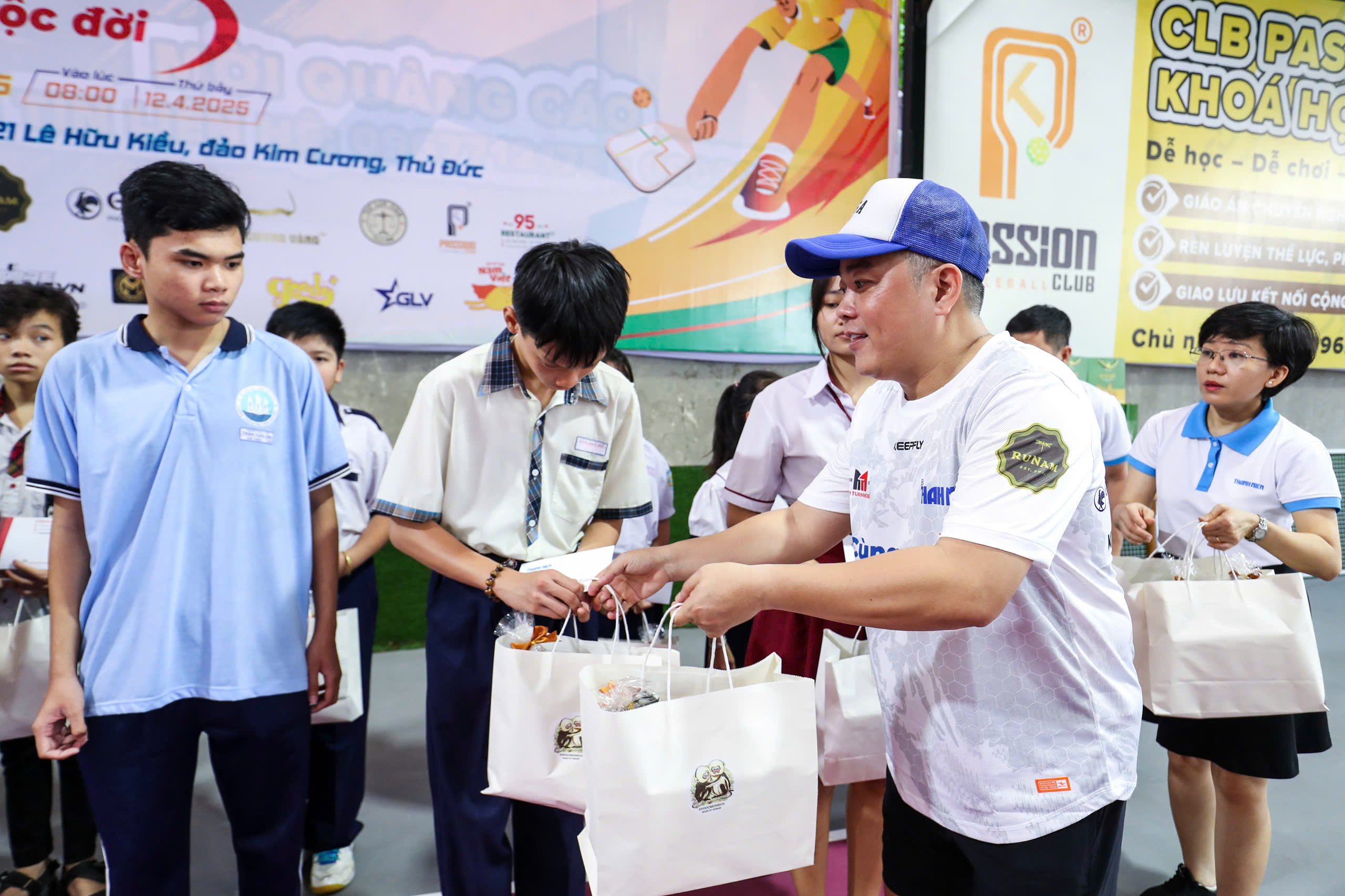 Trao 110 triệu đồng tại giải pickleball 'Cùng con đi tiếp cuộc đời'- Ảnh 6.
