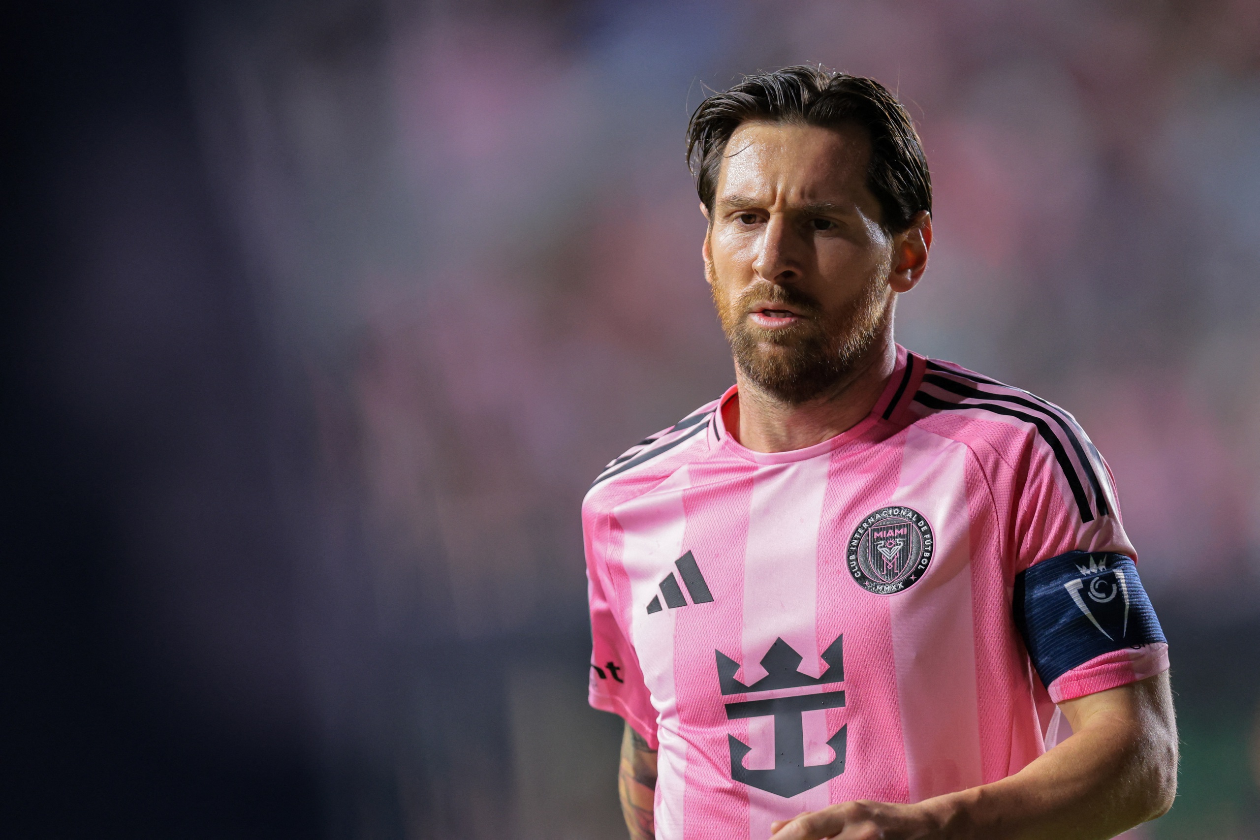 เมสซี่ตัดสินใจครั้งสำคัญเกี่ยวกับอนาคต ดิ มาเรีย กำลังจะย้ายไปอินเตอร์ ไมอามี่ - ภาพที่ 1 Messi đưa ra quyết định lớn về tương lai, Di Maria sắp gia nhập Inter Miami- Ảnh 1.